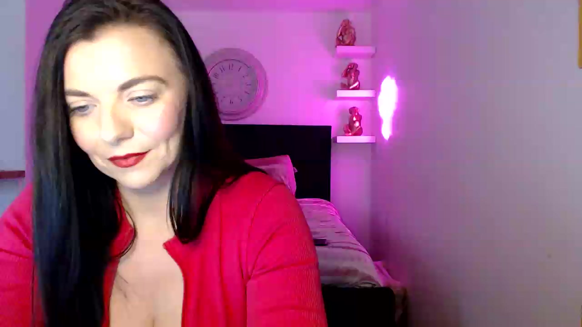 Gallery image thumbnail from innocentSamx's myfreecams stream on, 08/15/2026, 14:57 image 6 of 20