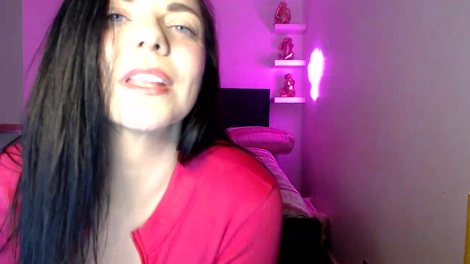 Gallery image thumbnail from innocentSamx's myfreecams stream on, 08/15/2026, 18:44 image 9 of 20