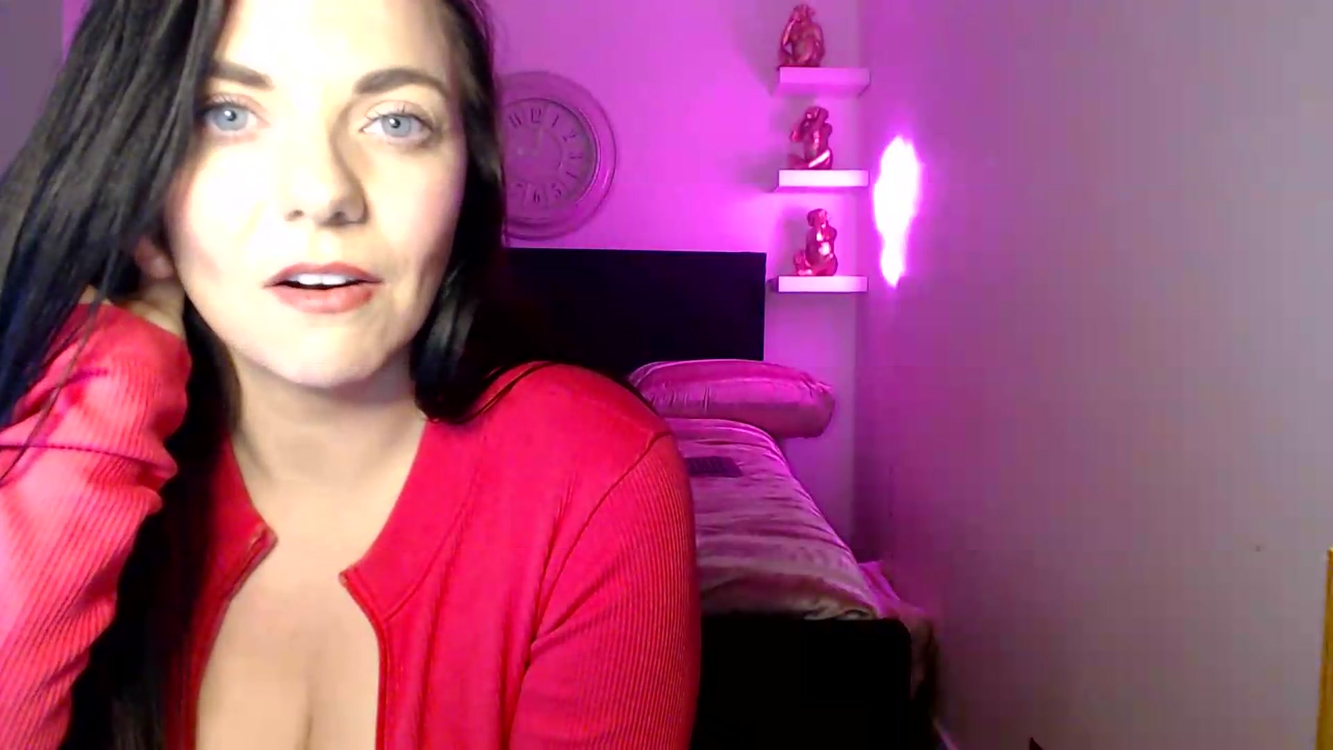 Gallery image thumbnail from innocentSamx's myfreecams stream on, 08/15/2026, 18:44 image 10 of 20