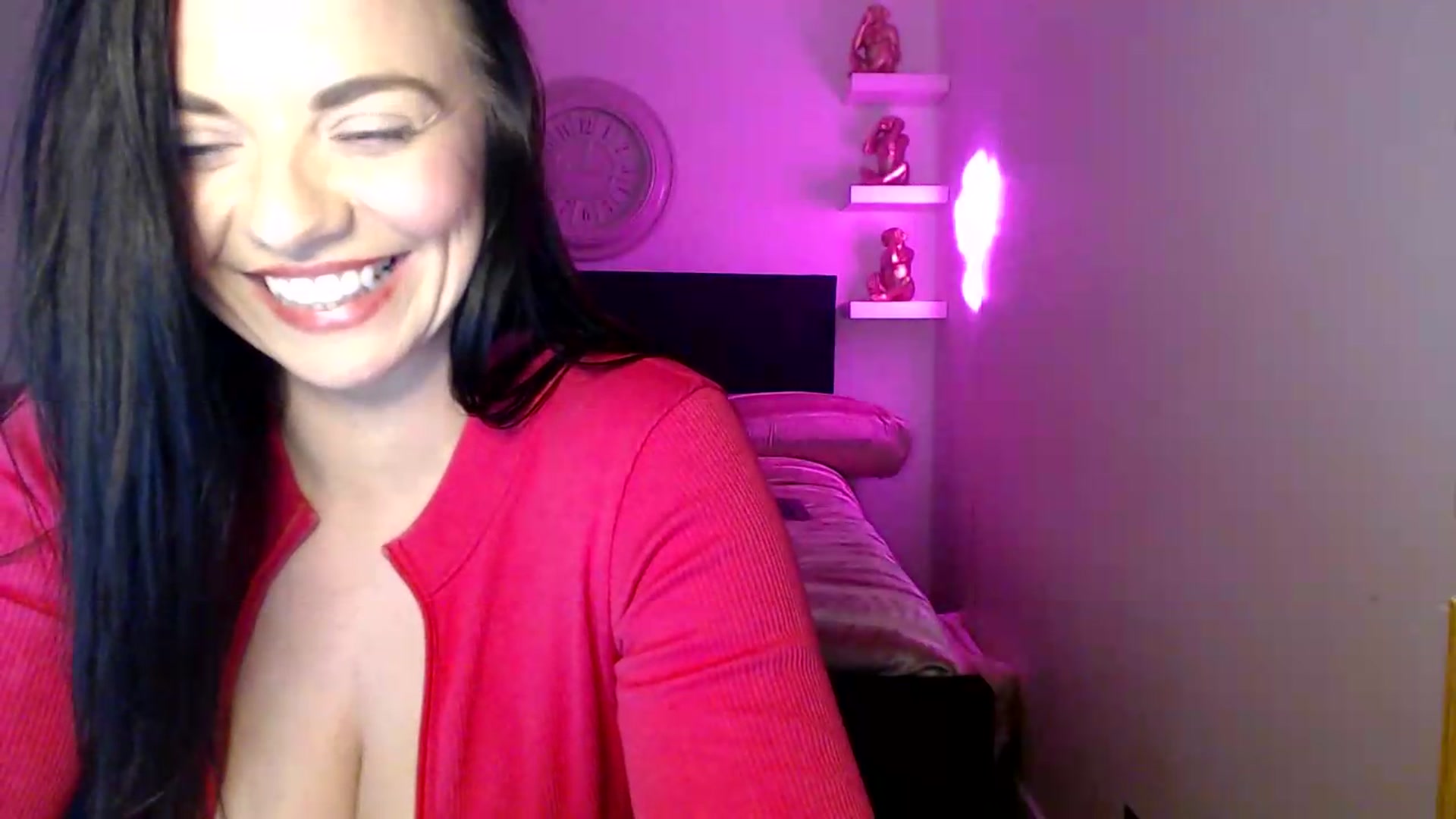 Gallery image thumbnail from innocentSamx's myfreecams stream on, 08/15/2026, 18:44 image 13 of 20