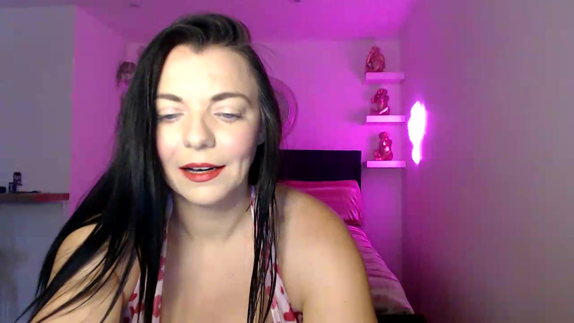 Gallery image thumbnail from innocentSamx's myfreecams stream on, 08/16/2026, 10:06 image 12 of 20