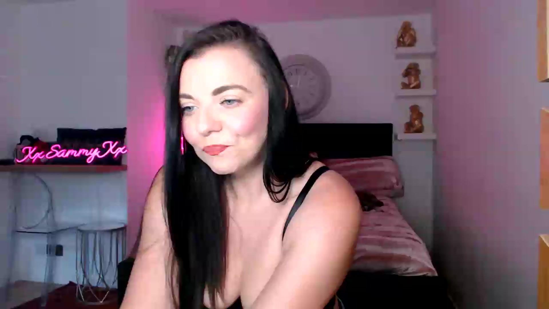 Gallery image thumbnail from innocentSamx's myfreecams stream on, 08/22/2026, 12:15 image 7 of 20