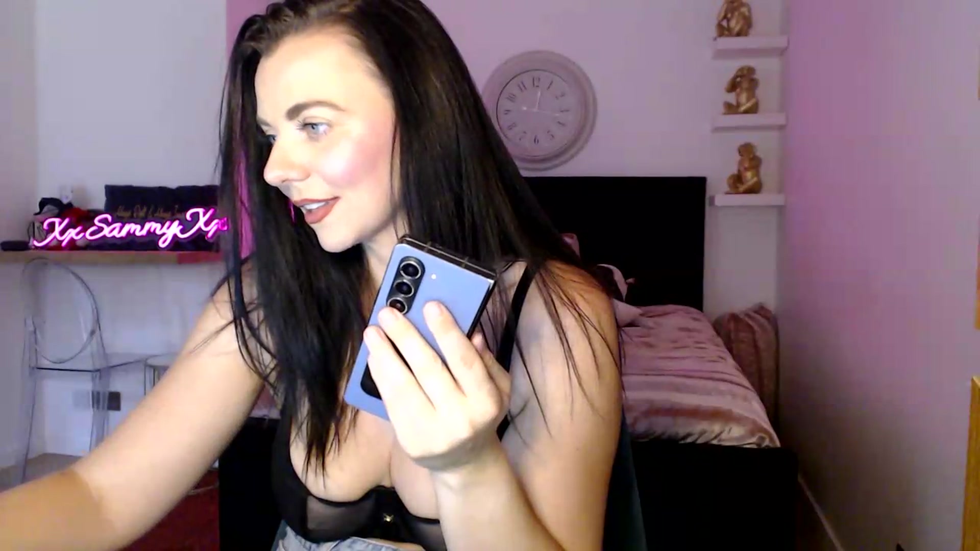 Gallery image thumbnail from innocentSamx's myfreecams stream on, 08/22/2026, 14:05 image 14 of 20