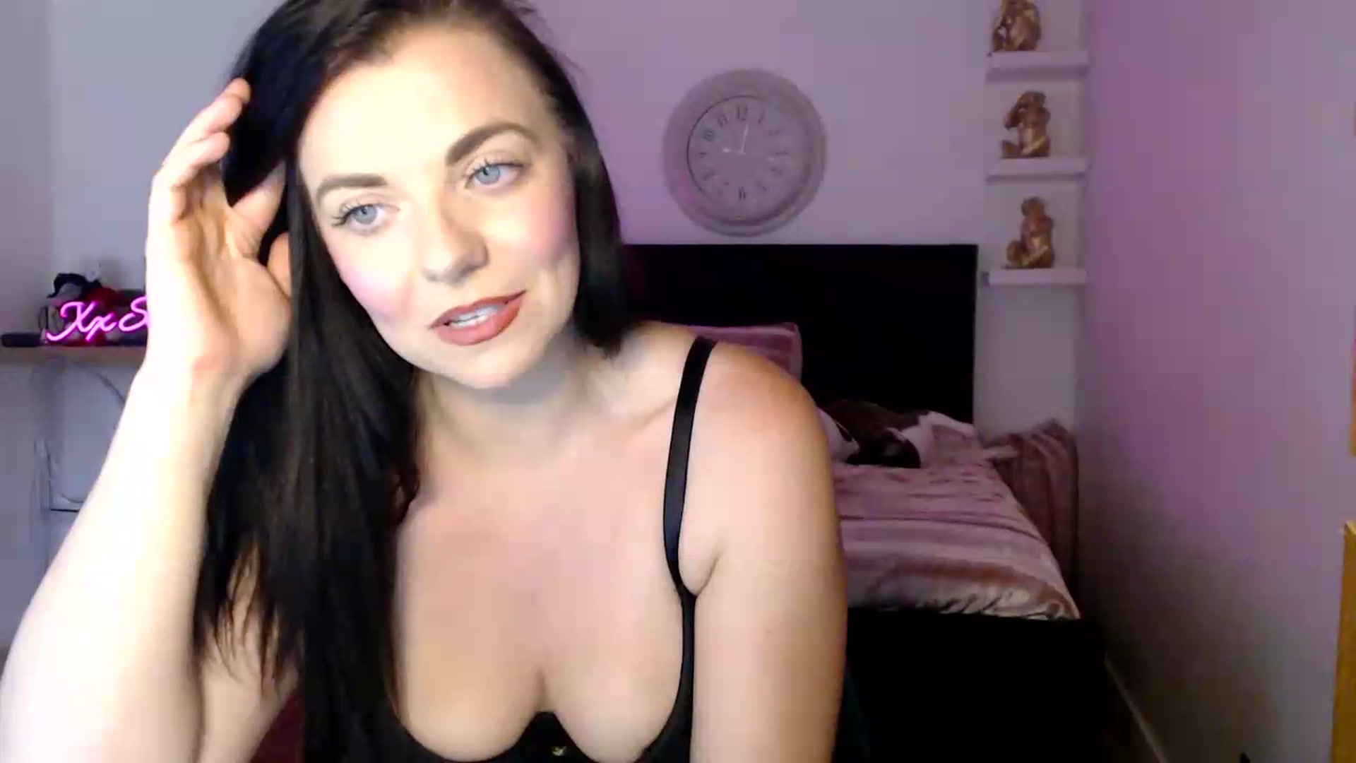 Gallery image thumbnail from innocentSamx's myfreecams stream on, 08/22/2026, 14:05 image 16 of 20