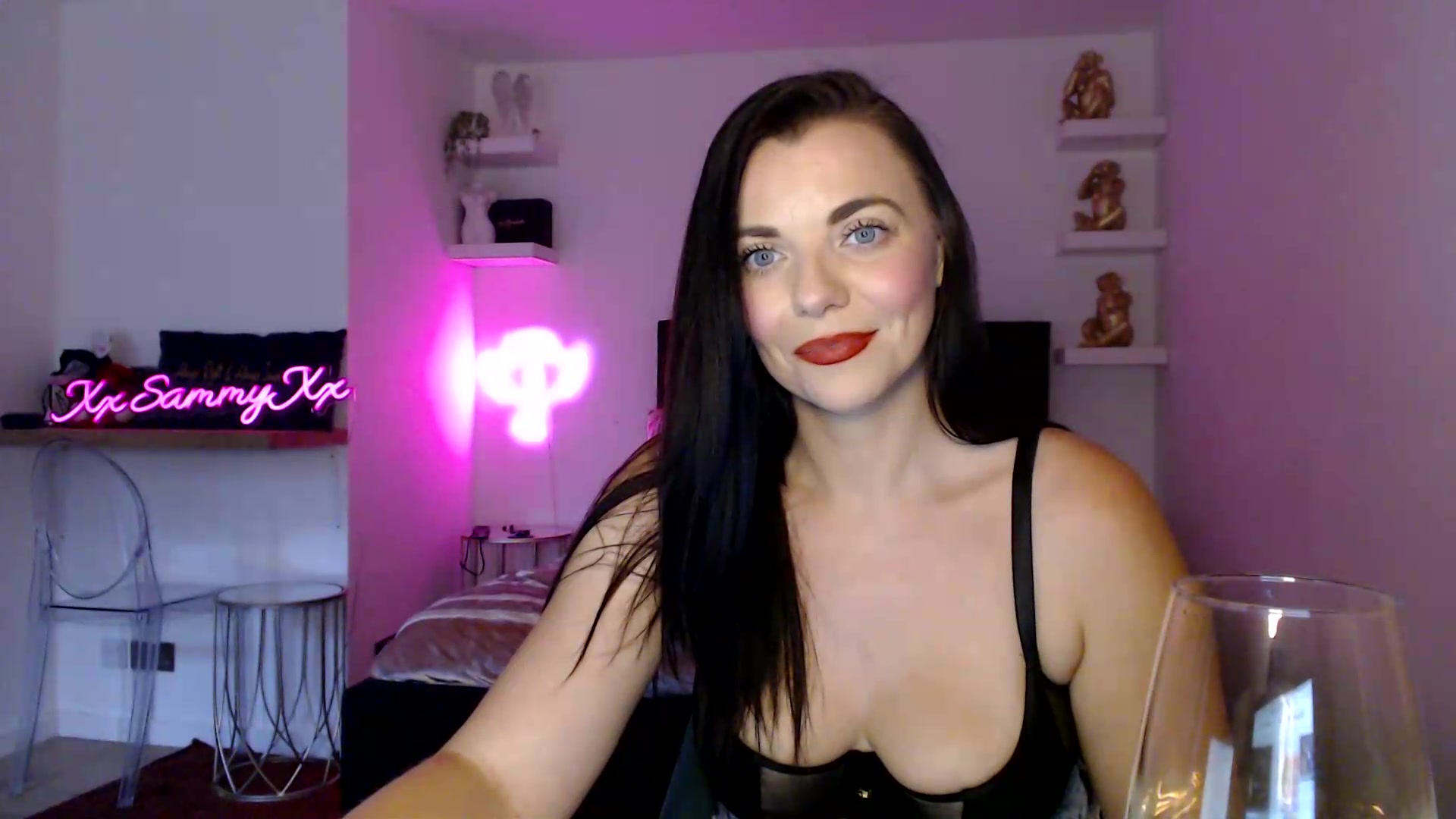 Gallery image thumbnail from innocentSamx's myfreecams stream on, 08/22/2026, 16:14 image 13 of 20