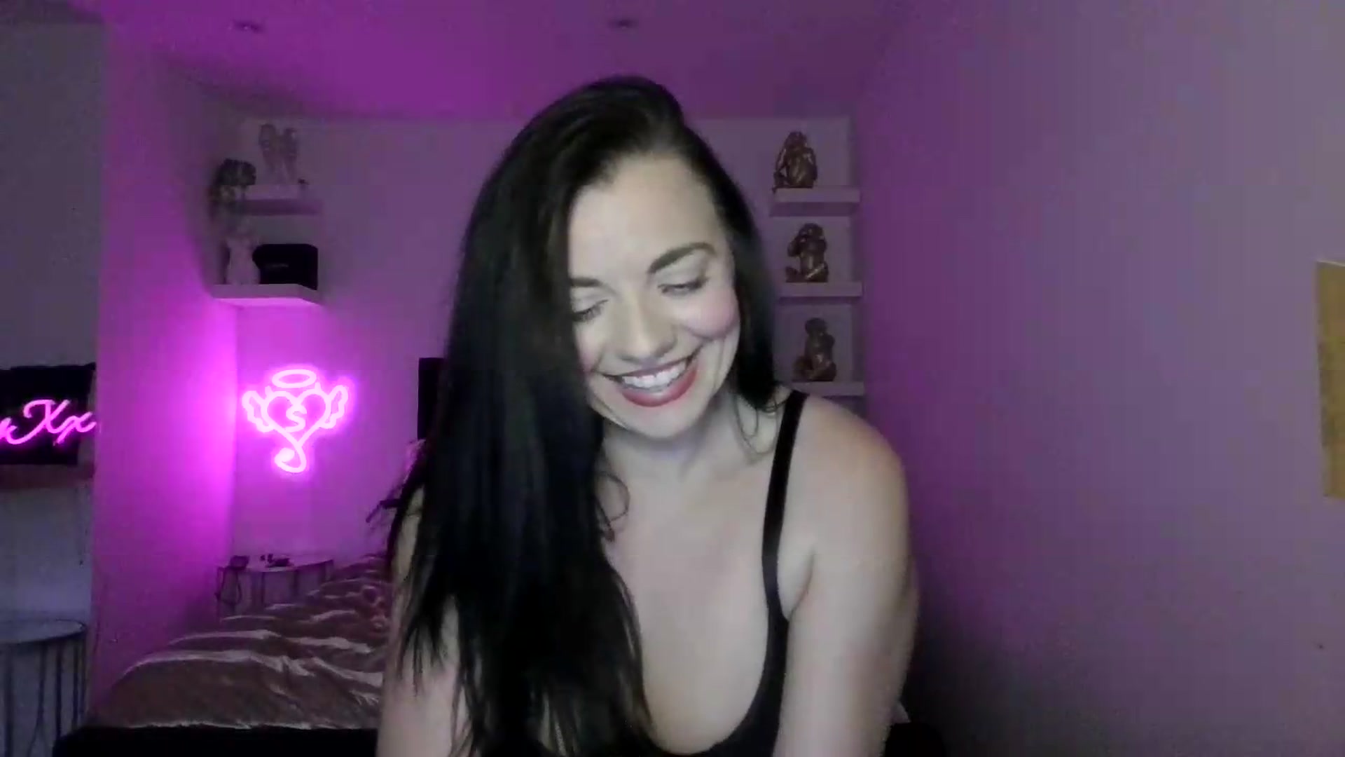 Gallery image thumbnail from innocentSamx's myfreecams stream on, 08/22/2026, 18:36 image 12 of 20