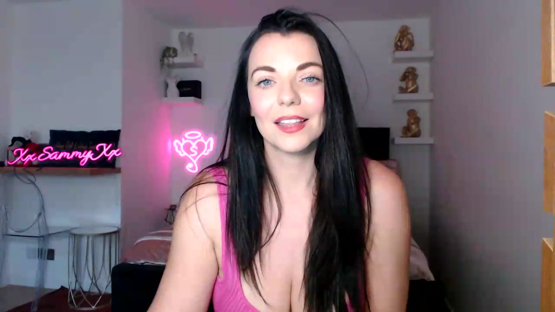 Gallery image thumbnail from innocentSamx's myfreecams stream on, 08/23/2026, 16:25 image 15 of 20