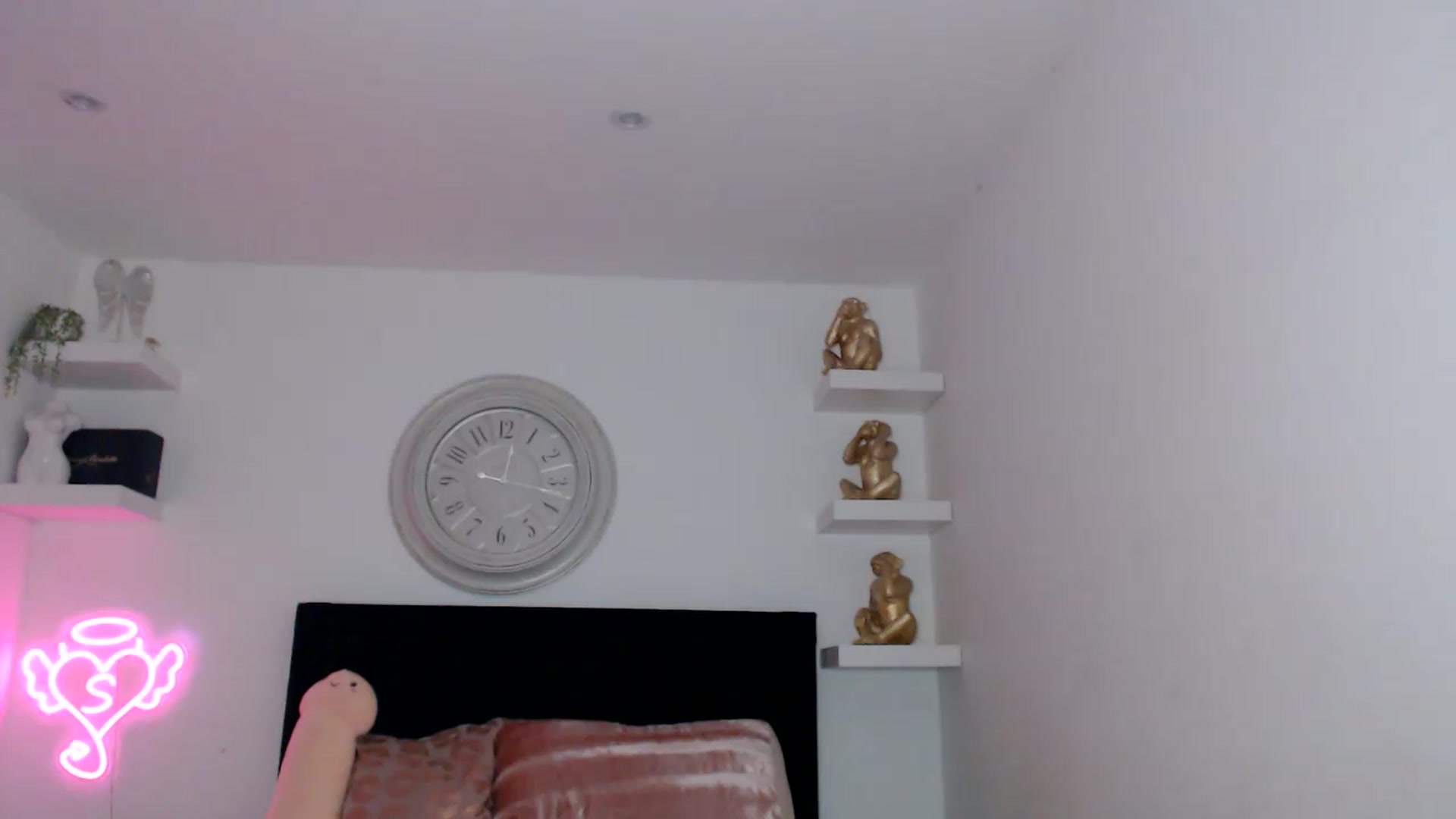 Gallery image thumbnail from innocentSamx's myfreecams stream on, 08/29/2026, 14:47 image 1 of 20