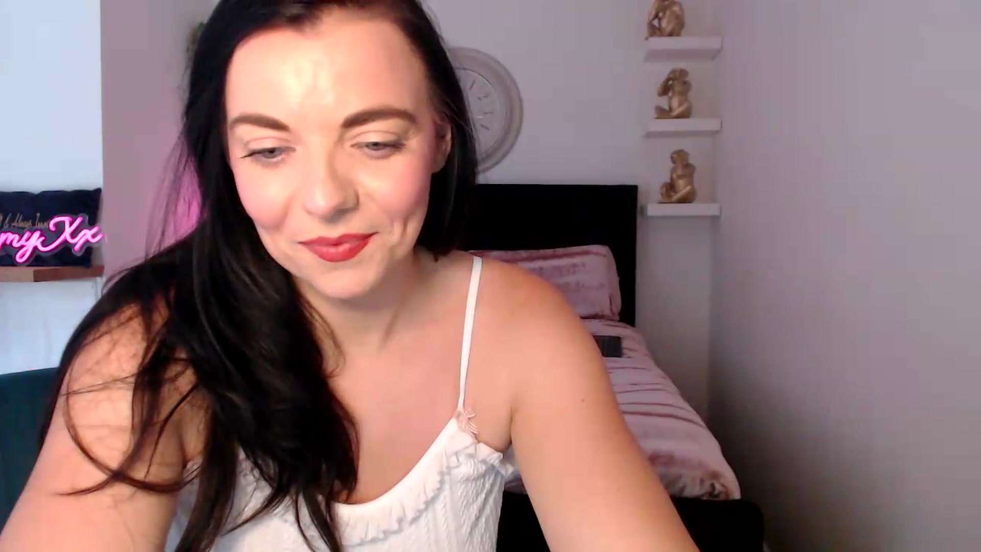 Gallery image thumbnail from innocentSamx's myfreecams stream on, 08/30/2026, 10:49 image 7 of 20