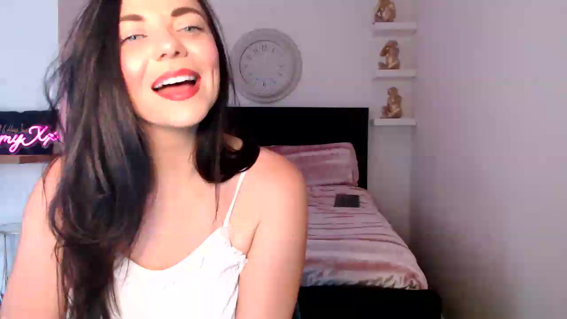 Gallery image thumbnail from innocentSamx's myfreecams stream on, 08/30/2026, 10:49 image 1 of 20