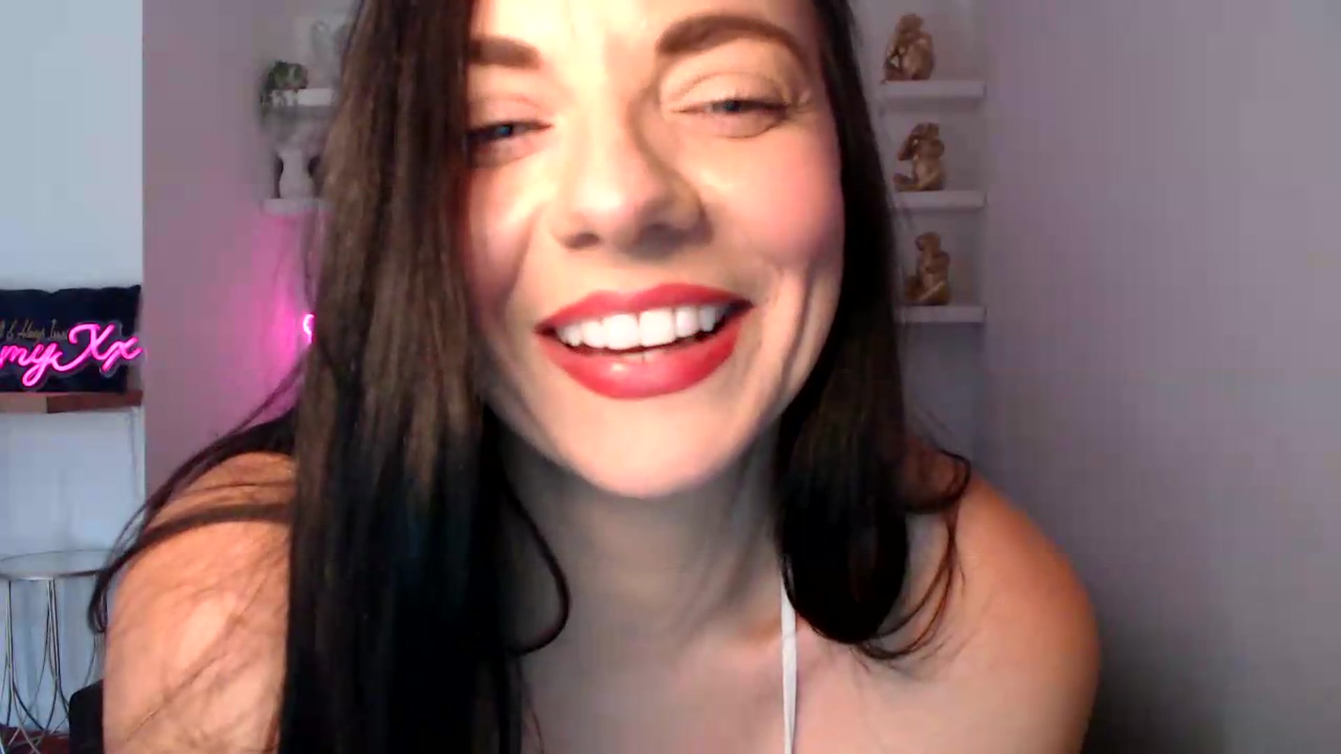 Gallery image thumbnail from innocentSamx's myfreecams stream on, 08/30/2026, 10:49 image 15 of 20