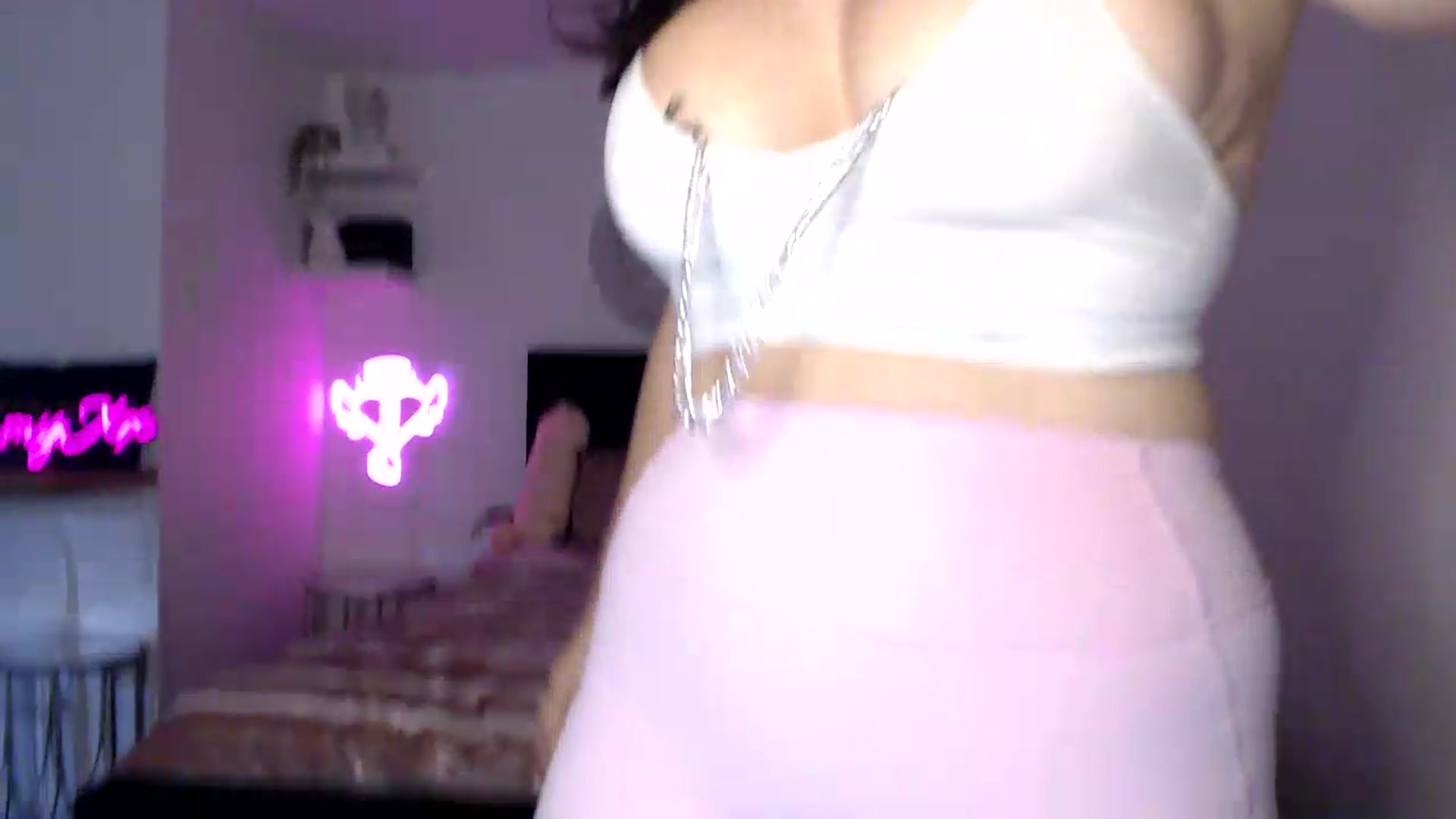 Gallery image thumbnail from innocentSamx's myfreecams stream on, 08/30/2026, 10:49 image 17 of 20