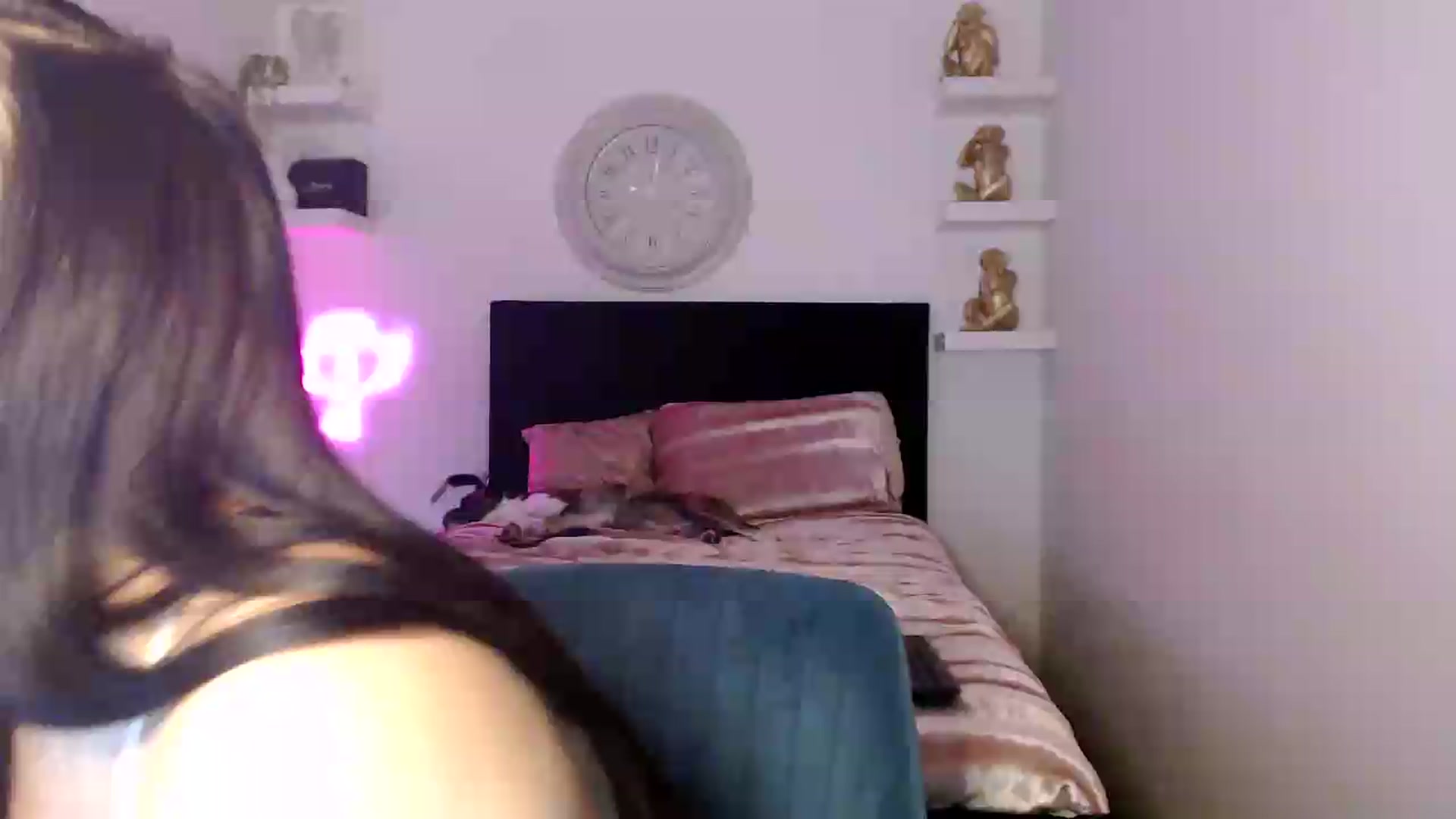 Gallery image thumbnail from innocentSamx's myfreecams stream on, 08/30/2026, 12:08 image 19 of 20