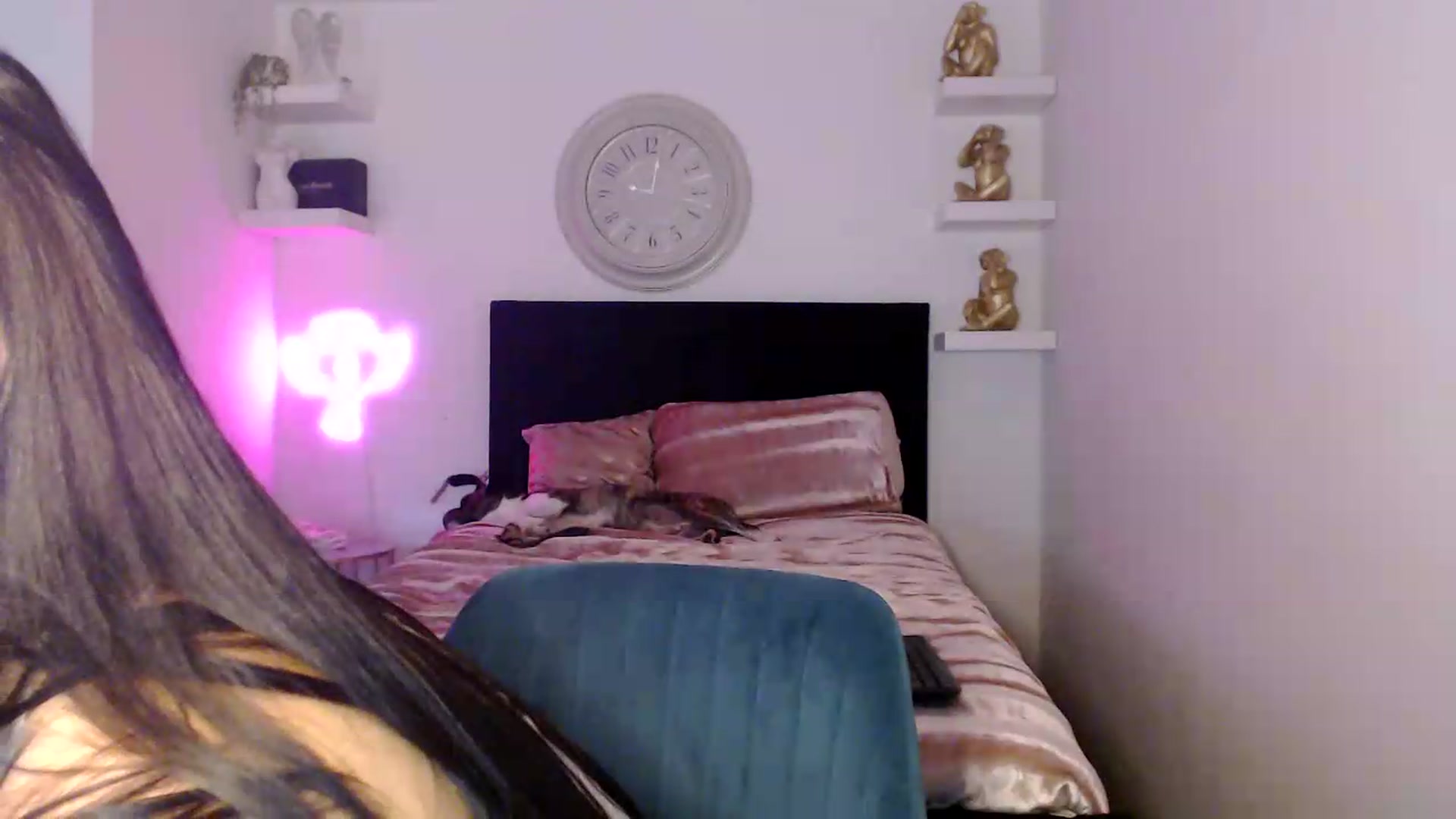 Gallery image thumbnail from innocentSamx's myfreecams stream on, 08/30/2026, 12:08 image 20 of 20