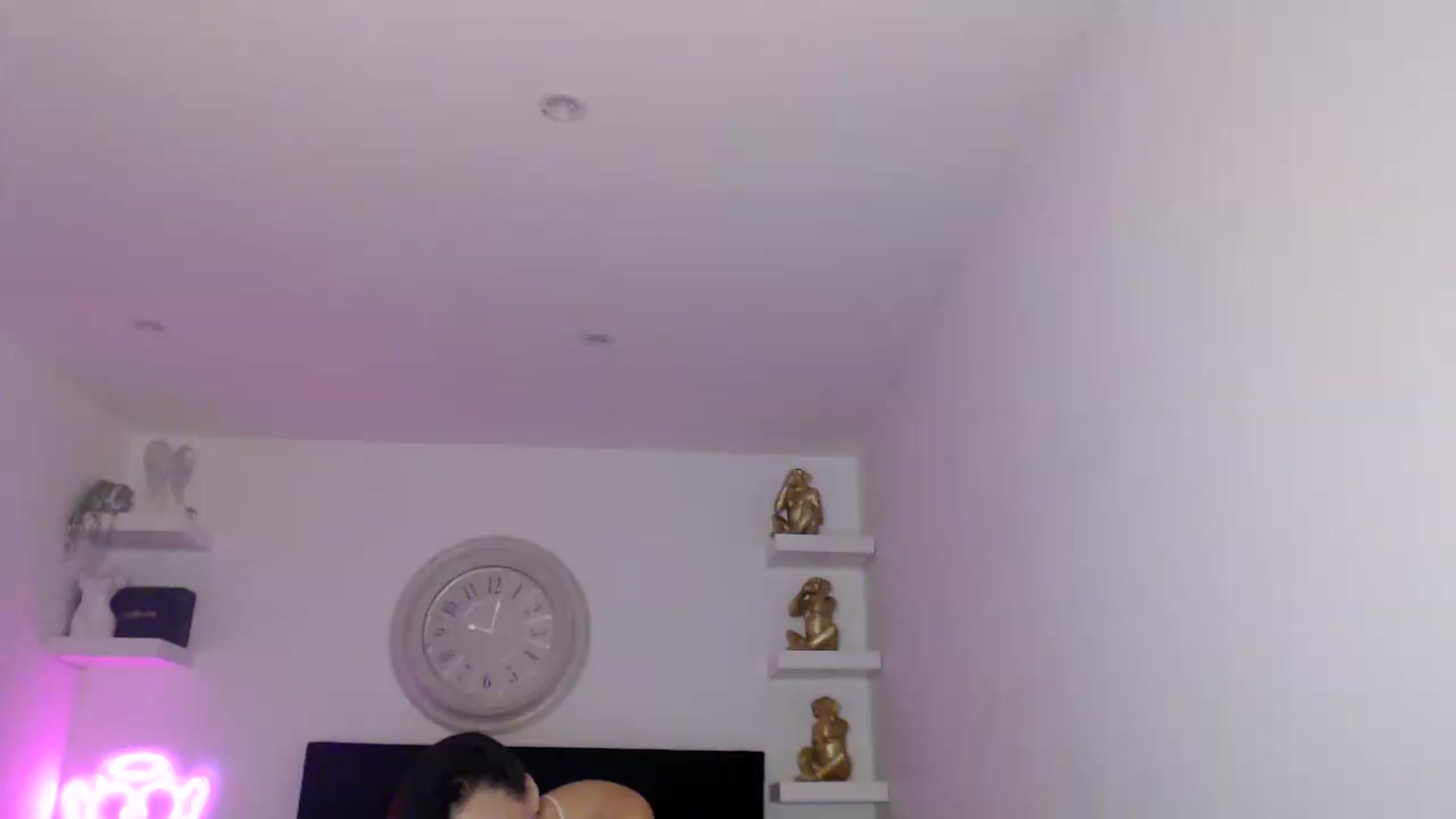 Gallery image thumbnail from innocentSamx's myfreecams stream on, 08/30/2026, 14:21 image 10 of 20