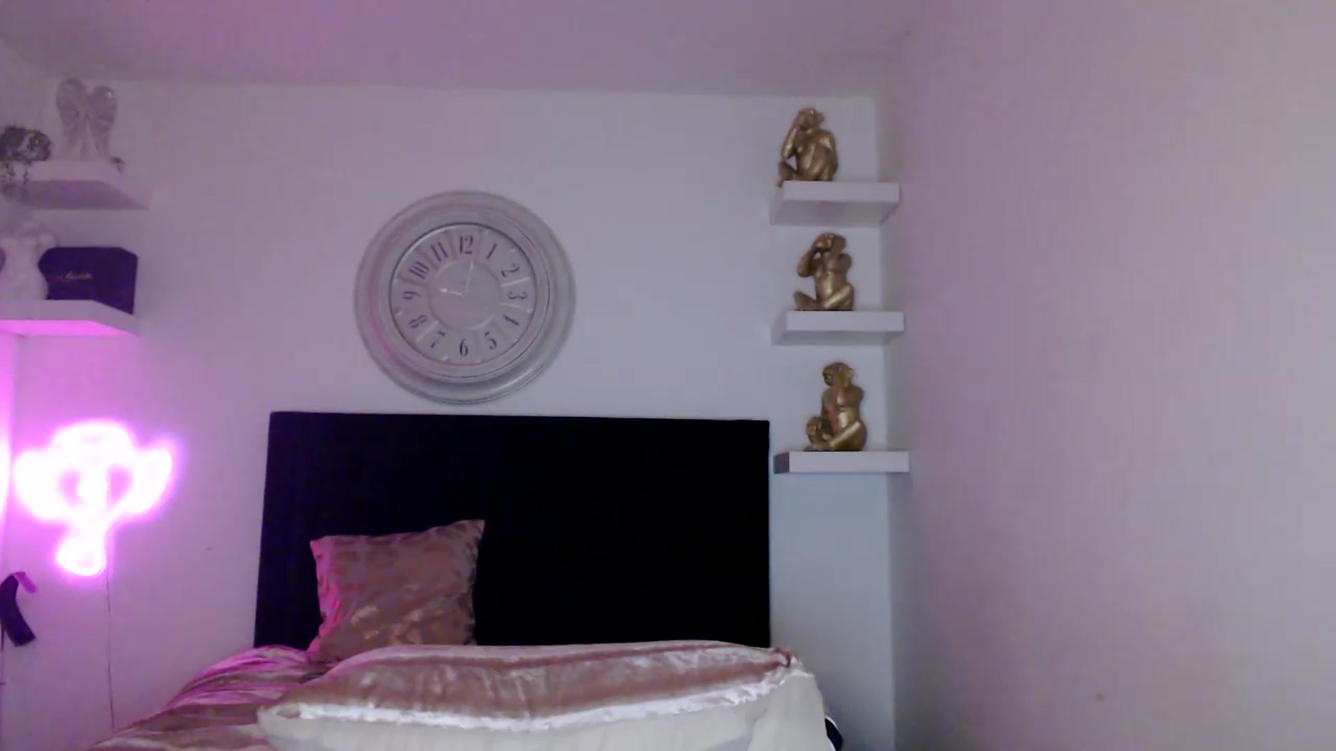 Gallery image thumbnail from innocentSamx's myfreecams stream on, 09/02/2026, 23:16 image 6 of 20