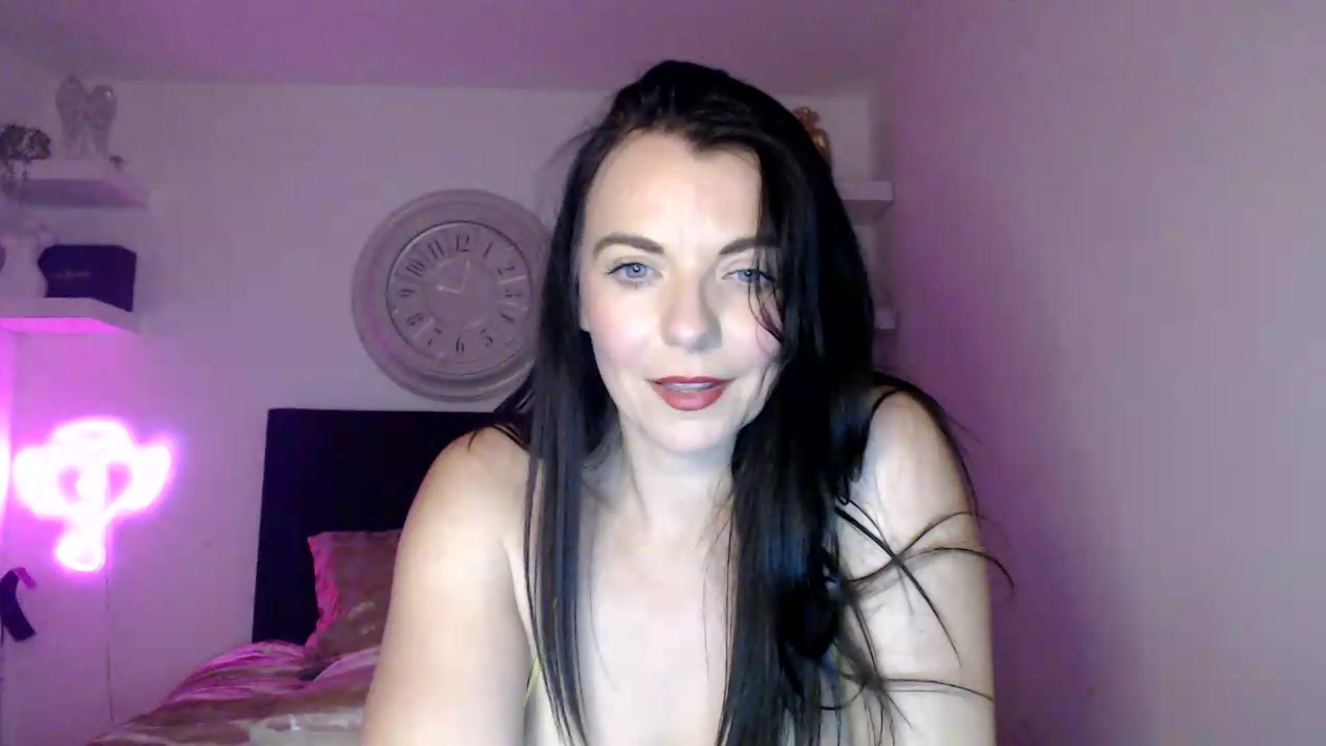 Gallery image thumbnail from innocentSamx's myfreecams stream on, 09/02/2026, 23:16 image 8 of 20