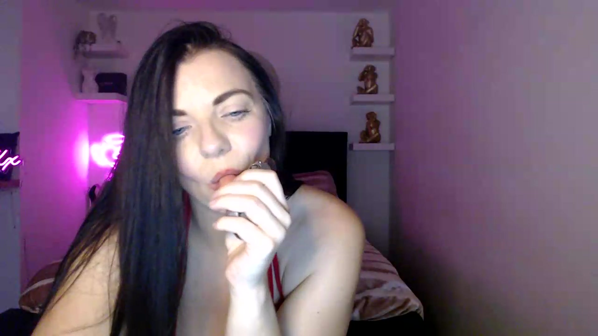 Gallery image thumbnail from innocentSamx's myfreecams stream on, 09/06/2026, 15:45 image 13 of 20