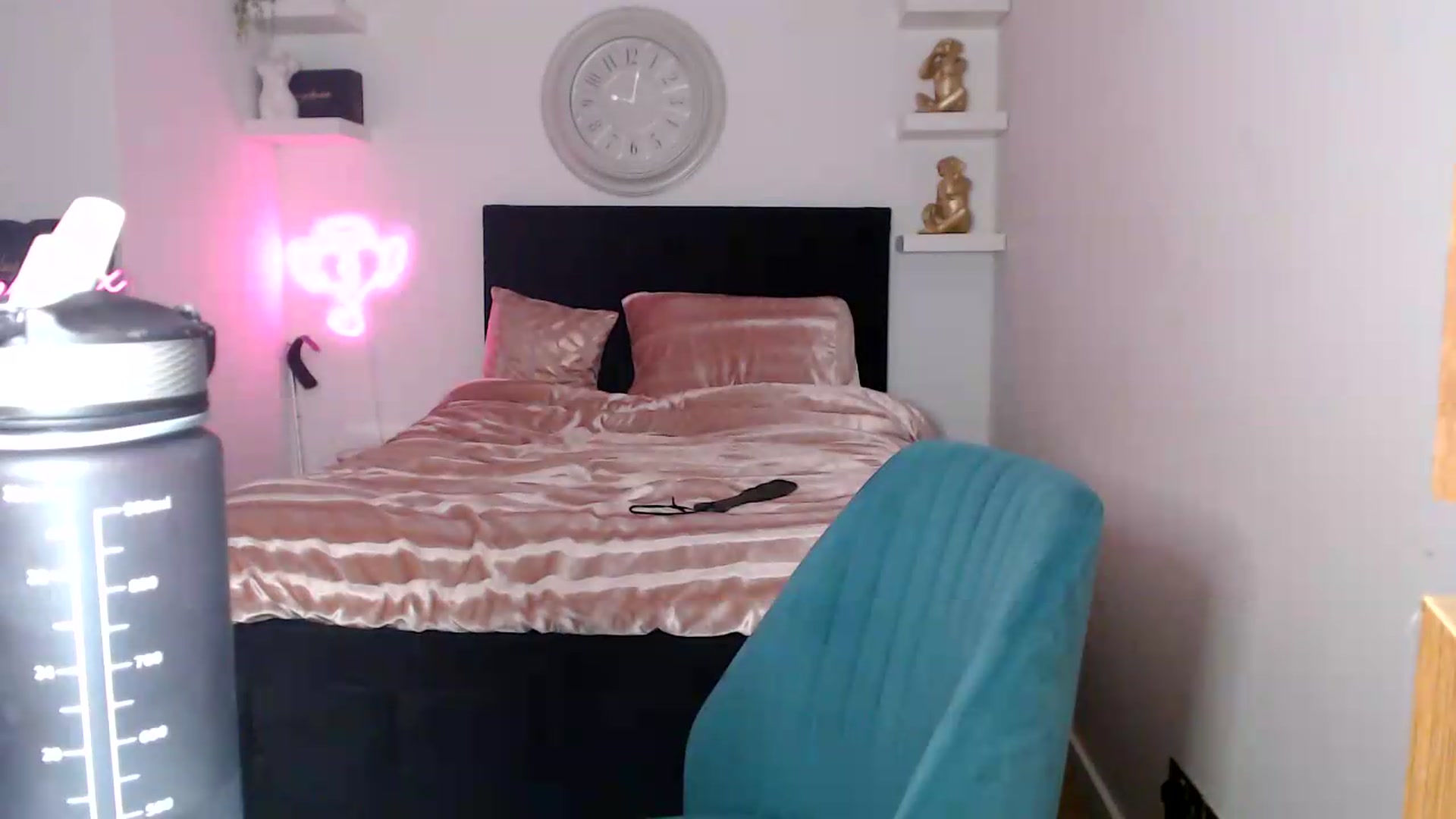 Gallery image thumbnail from innocentSamx's myfreecams stream on, 09/12/2026, 13:17 image 15 of 20