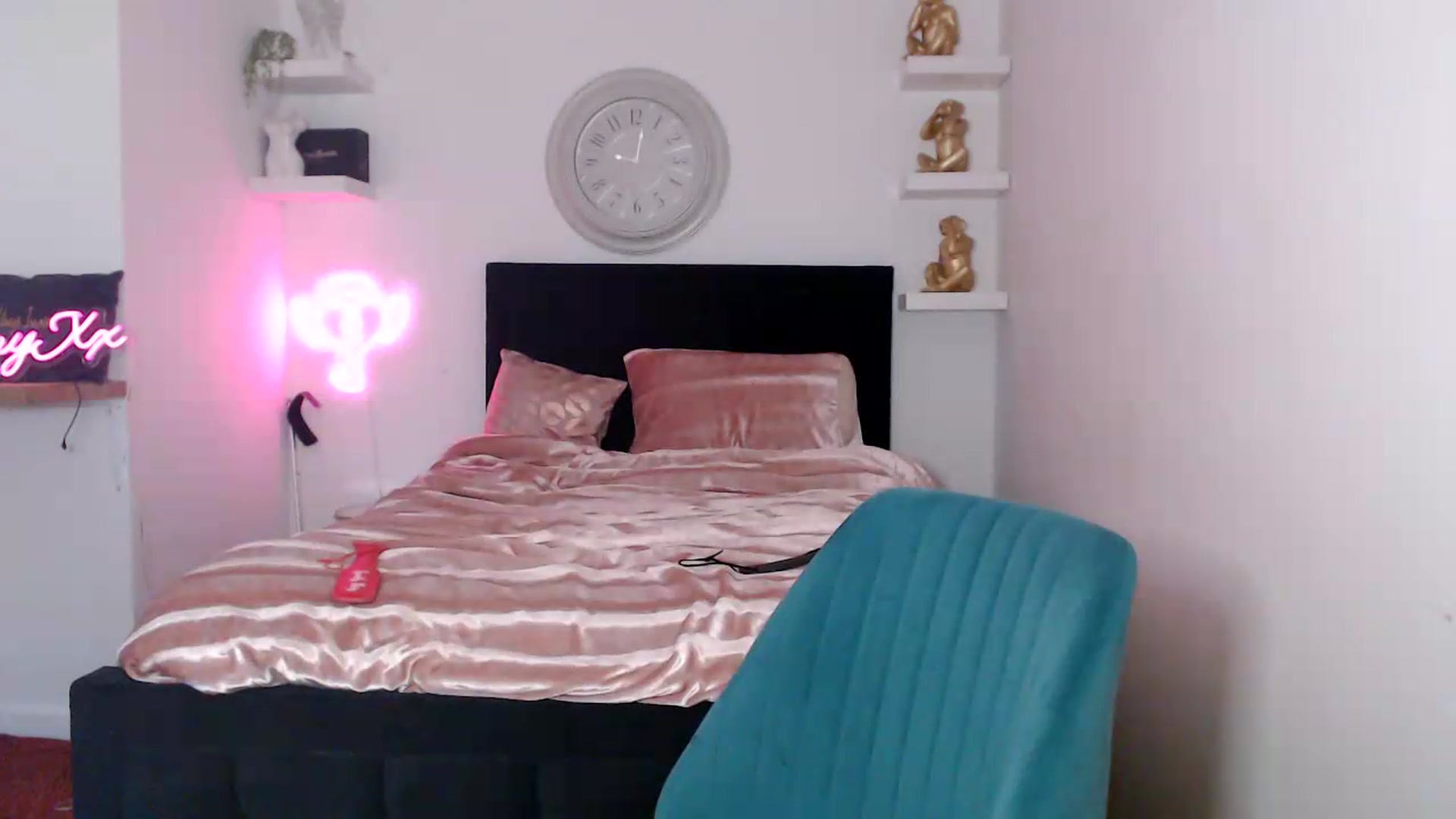 Gallery image thumbnail from innocentSamx's myfreecams stream on, 09/12/2026, 14:45 image 9 of 20