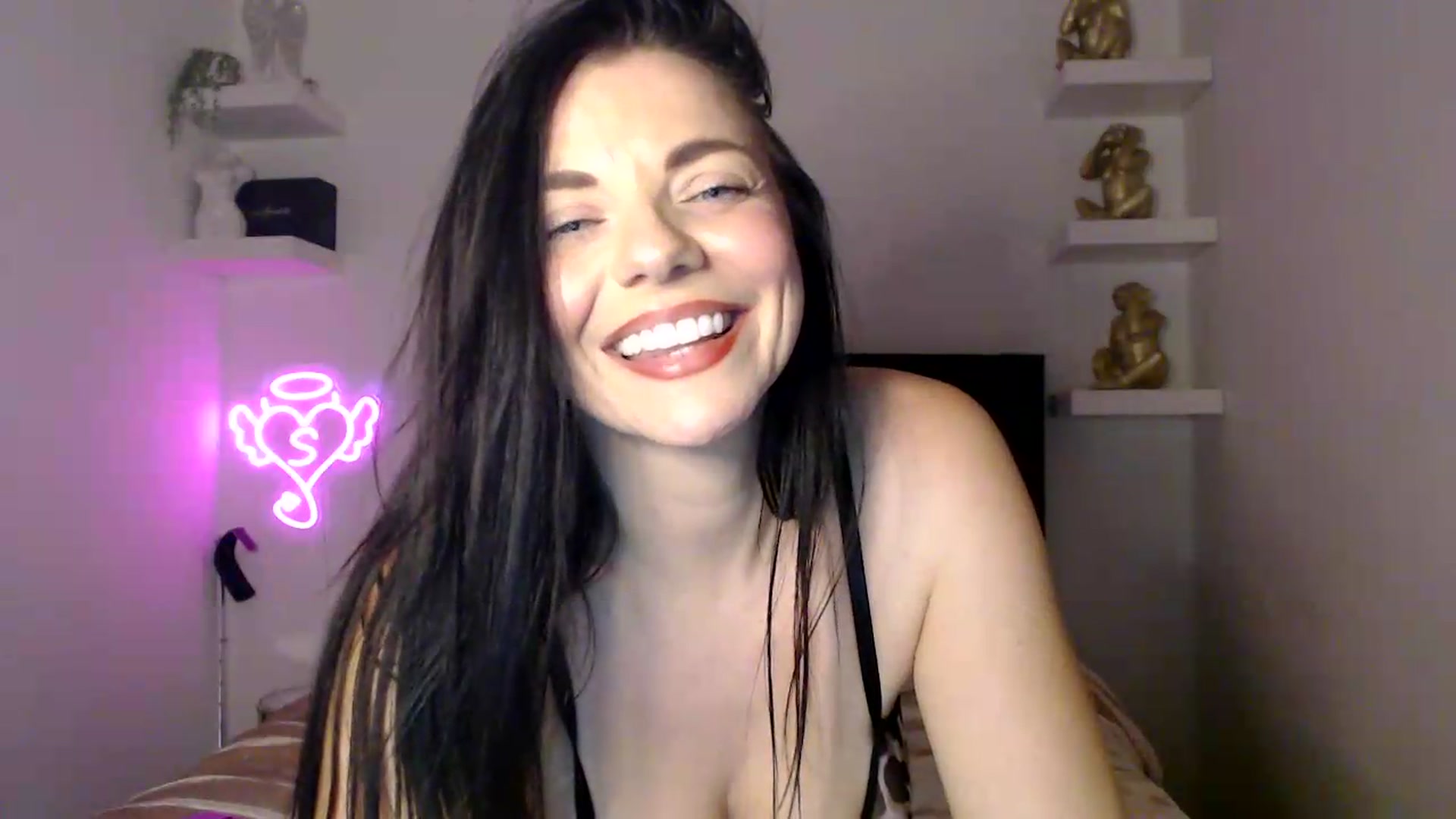 Gallery image thumbnail from innocentSamx's myfreecams stream on, 09/13/2026, 14:40 image 6 of 20