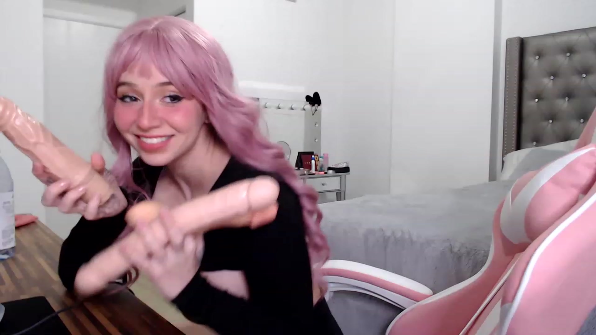 Gallery image thumbnail from iplayhardbabe's myfreecams stream on, 06/27/2023, 03:01 image 15 of 20