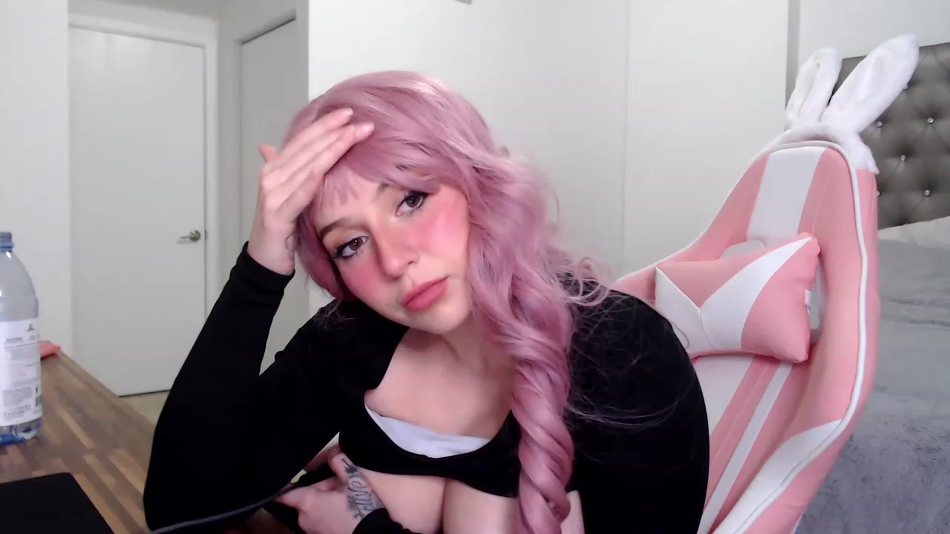 Gallery image thumbnail from iplayhardbabe's myfreecams stream on, 06/27/2023, 03:01 image 17 of 20