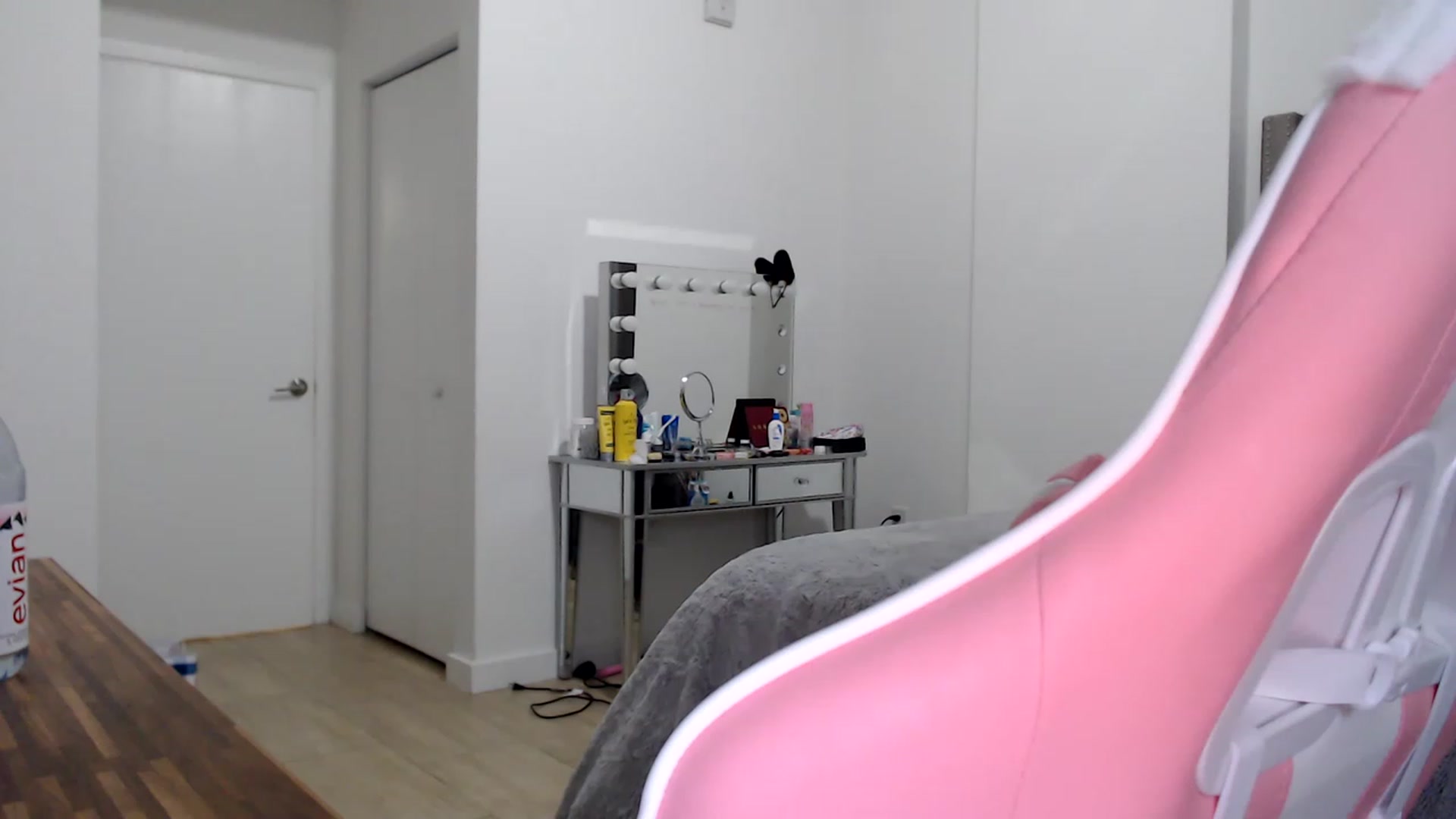 Gallery image thumbnail from iplayhardbabe's myfreecams stream on, 06/28/2023, 05:30 image 5 of 20