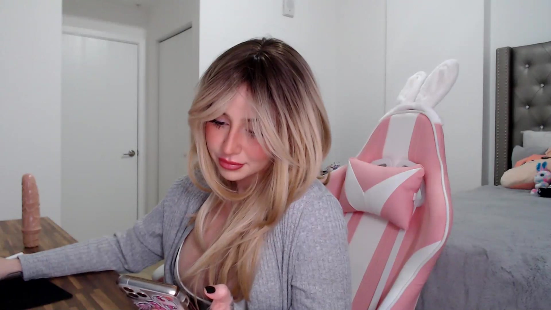 Gallery image thumbnail from iplayhardbabe's myfreecams stream on, 07/09/2023, 01:01 image 15 of 20
