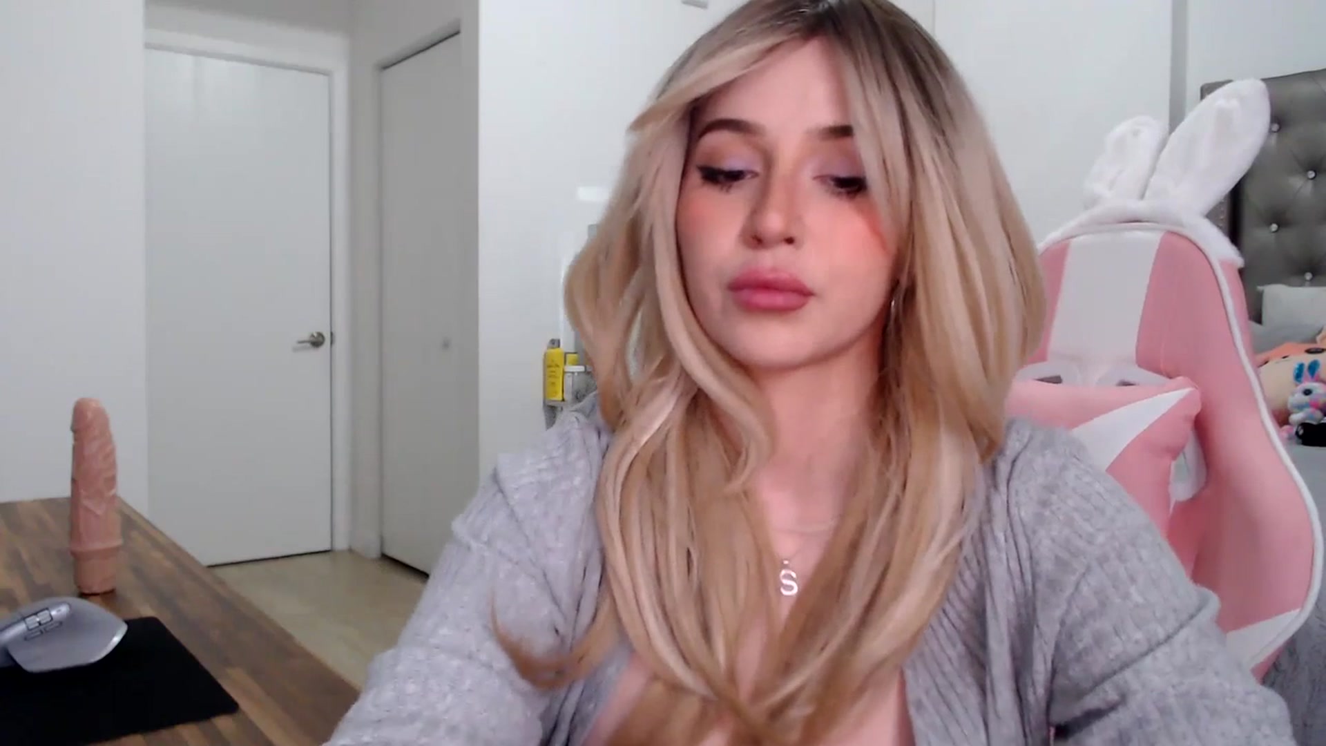 Gallery image thumbnail from iplayhardbabe's myfreecams stream on, 07/09/2023, 02:49 image 13 of 20