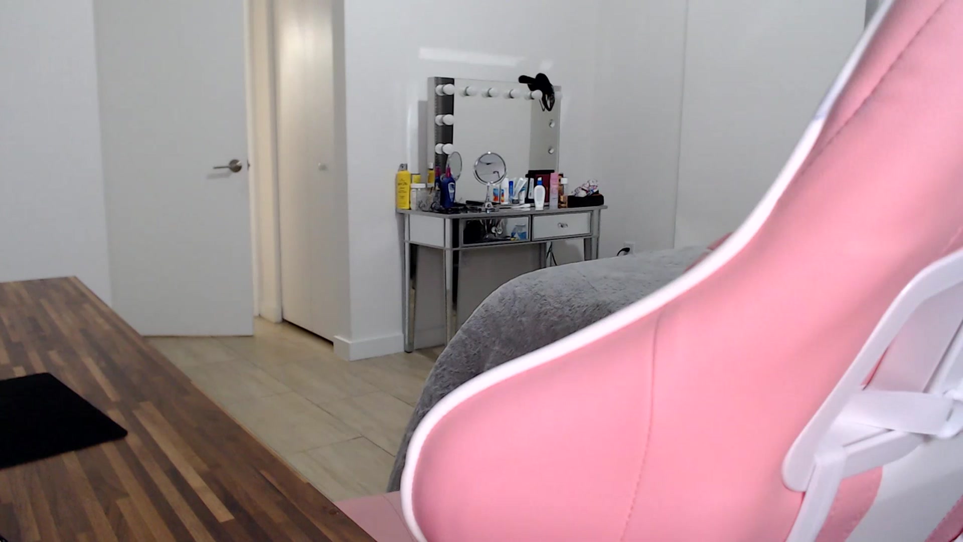 Gallery image thumbnail from iplayhardbabe's myfreecams stream on, 07/10/2023, 03:48 image 10 of 20