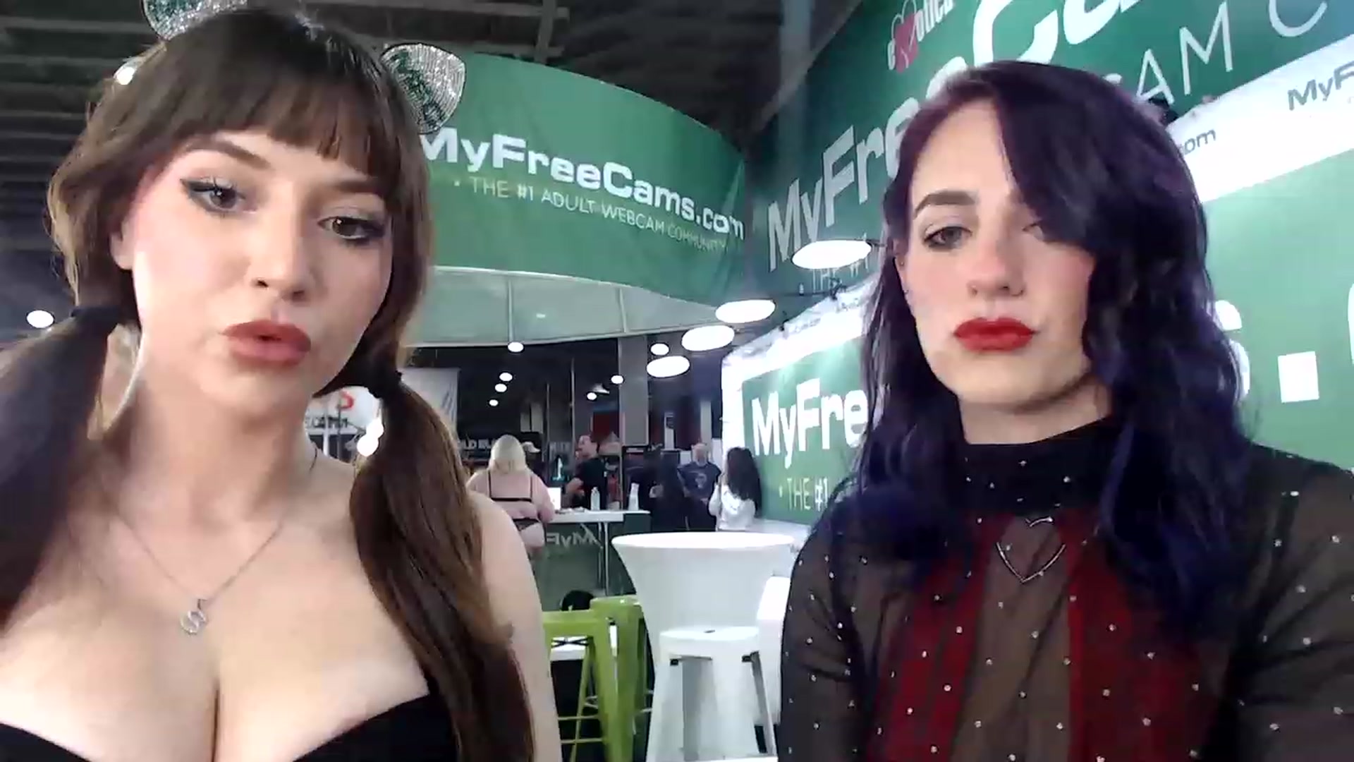 Gallery image thumbnail from iplayhardbabe's myfreecams stream on, 07/15/2023, 01:19 image 6 of 20