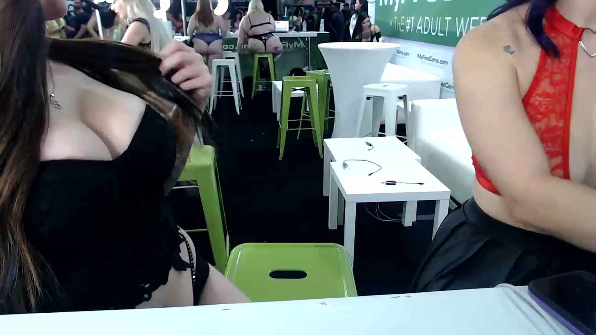 Gallery image thumbnail from iplayhardbabe's myfreecams stream on, 07/15/2023, 01:19 image 19 of 20