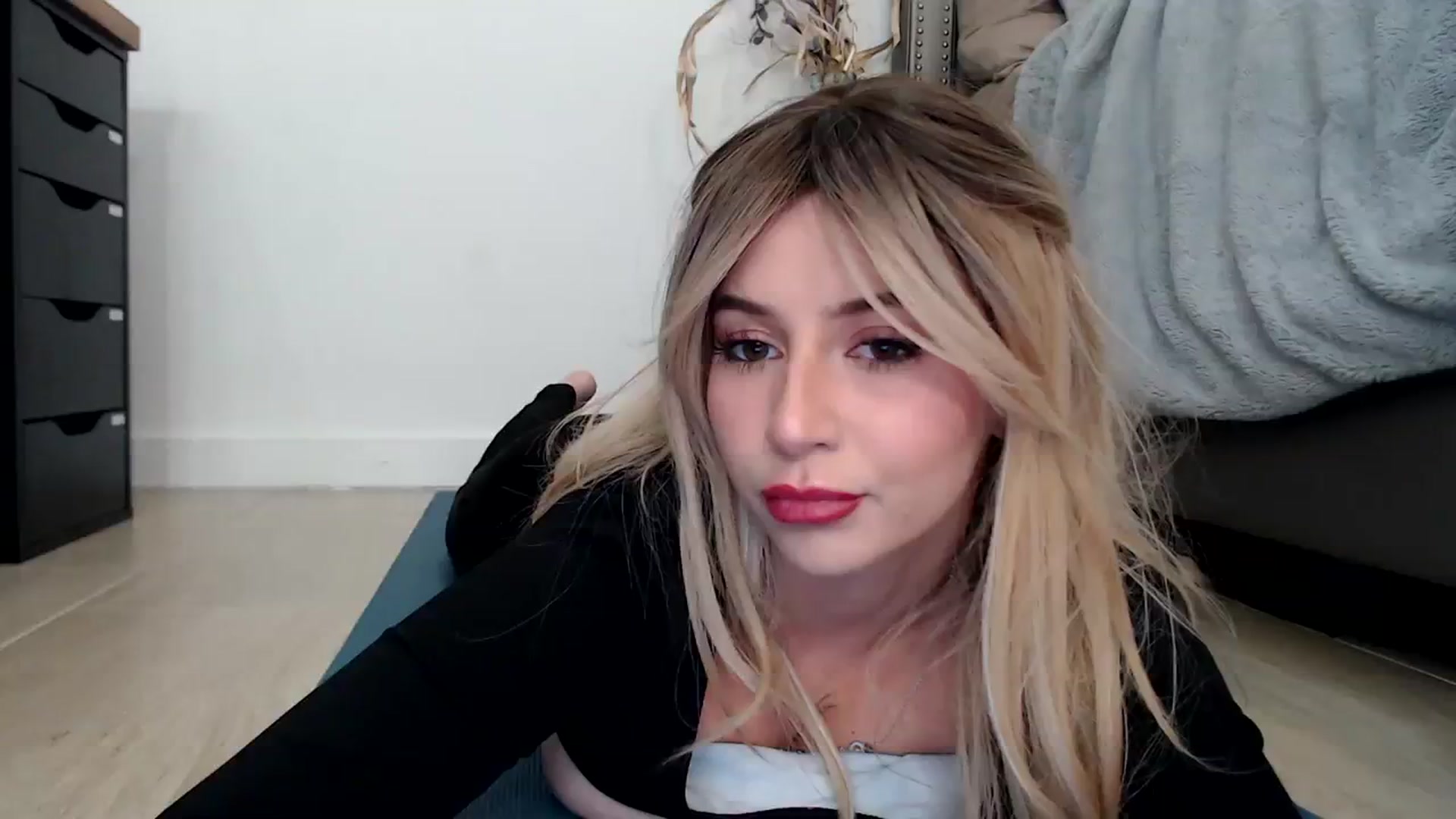 Gallery image thumbnail from iplayhardbabe's myfreecams stream on, 08/03/2023, 03:02 image 15 of 20