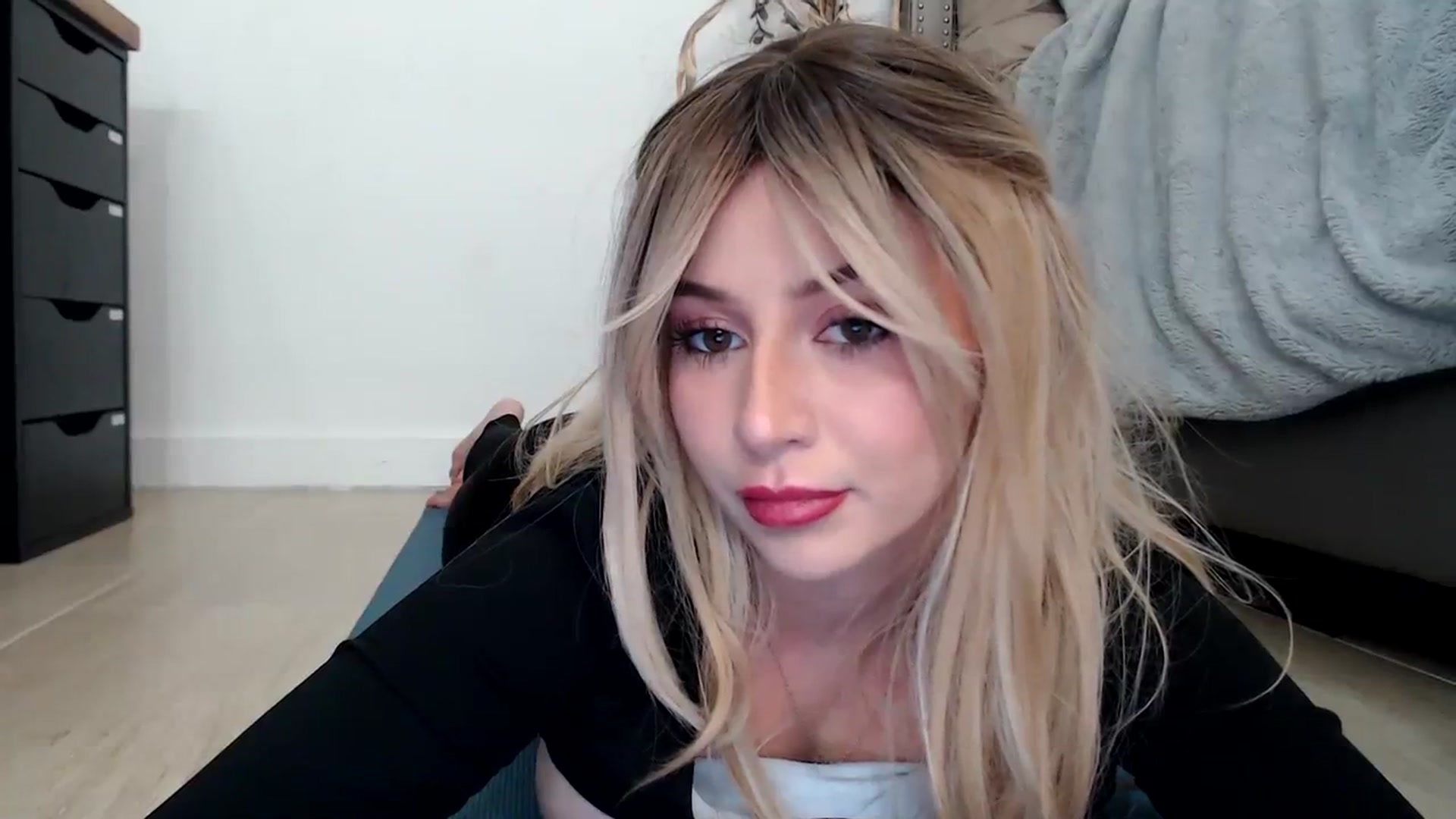 Gallery image thumbnail from iplayhardbabe's myfreecams stream on, 08/03/2023, 03:02 image 10 of 20