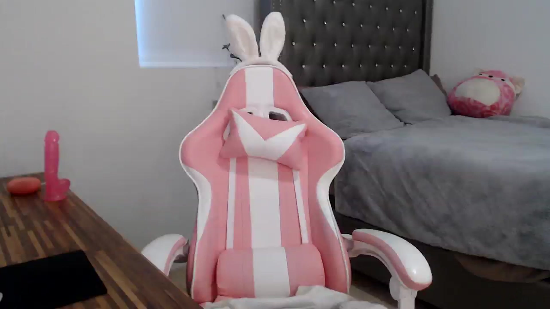 Gallery image thumbnail from iplayhardbabe's myfreecams stream on, 08/11/2023, 22:45 image 4 of 20