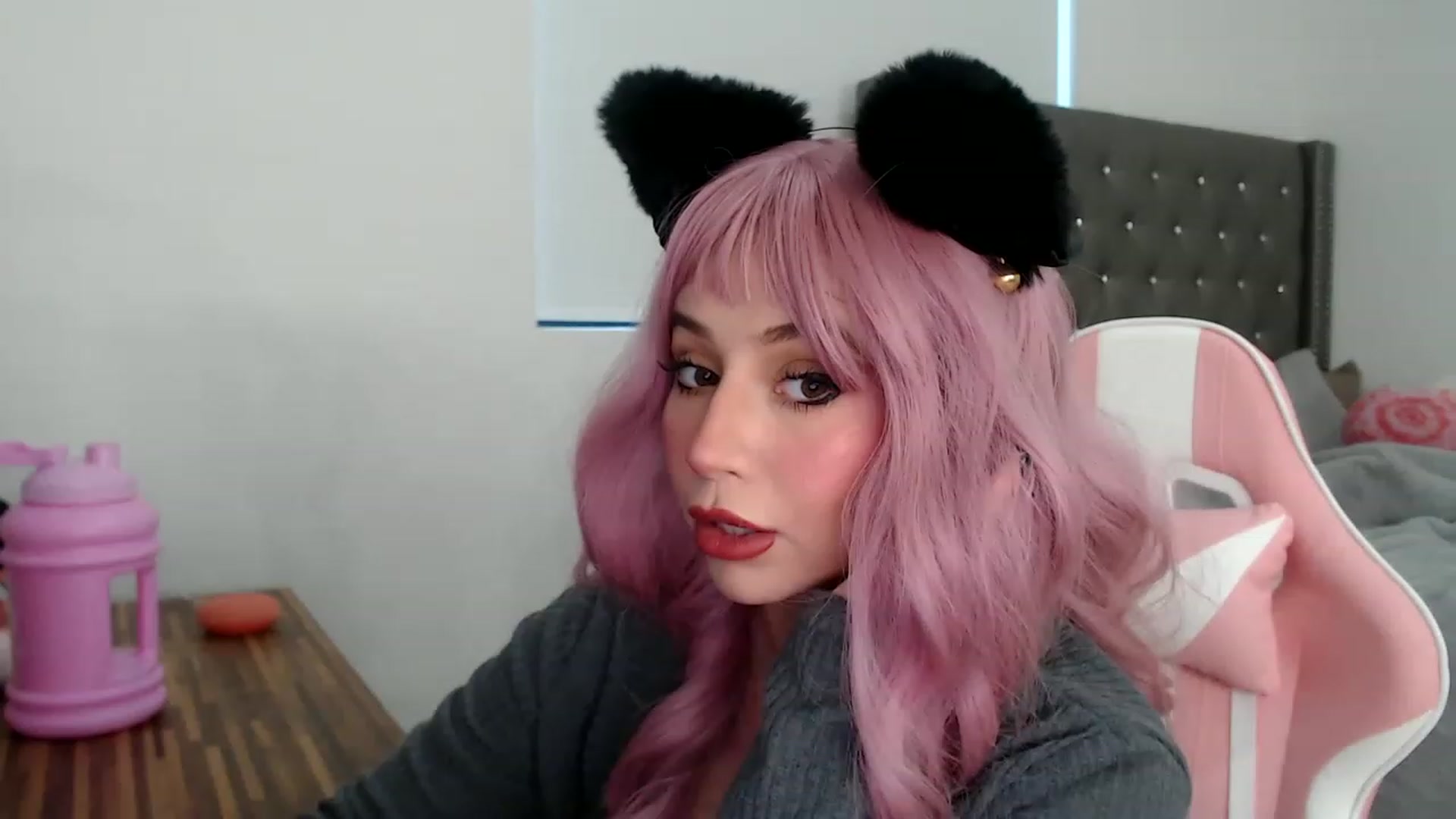 Gallery image thumbnail from iplayhardbabe's myfreecams stream on, 08/17/2023, 22:38 image 5 of 20