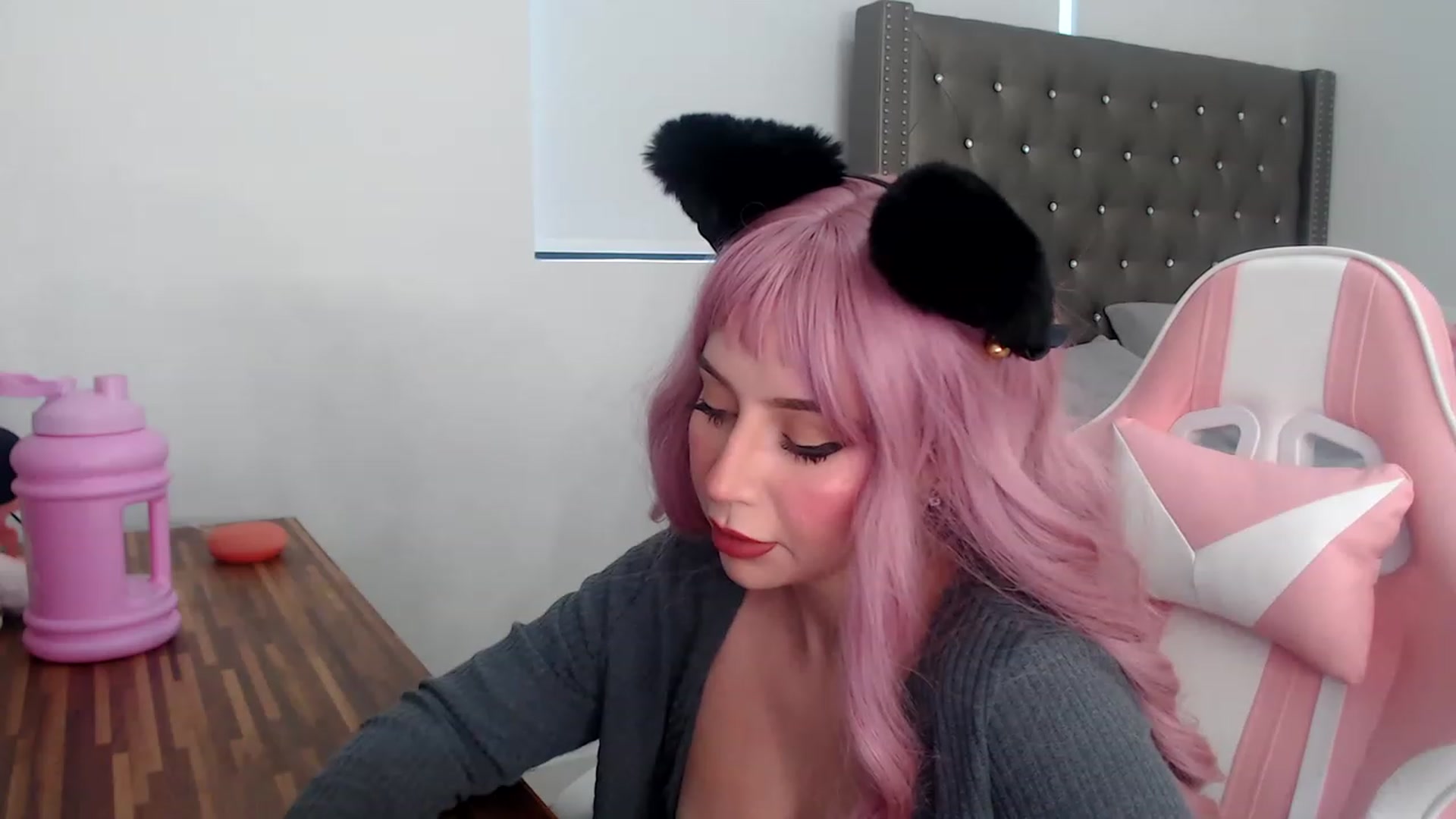 Gallery image thumbnail from iplayhardbabe's myfreecams stream on, 08/17/2023, 22:38 image 11 of 20