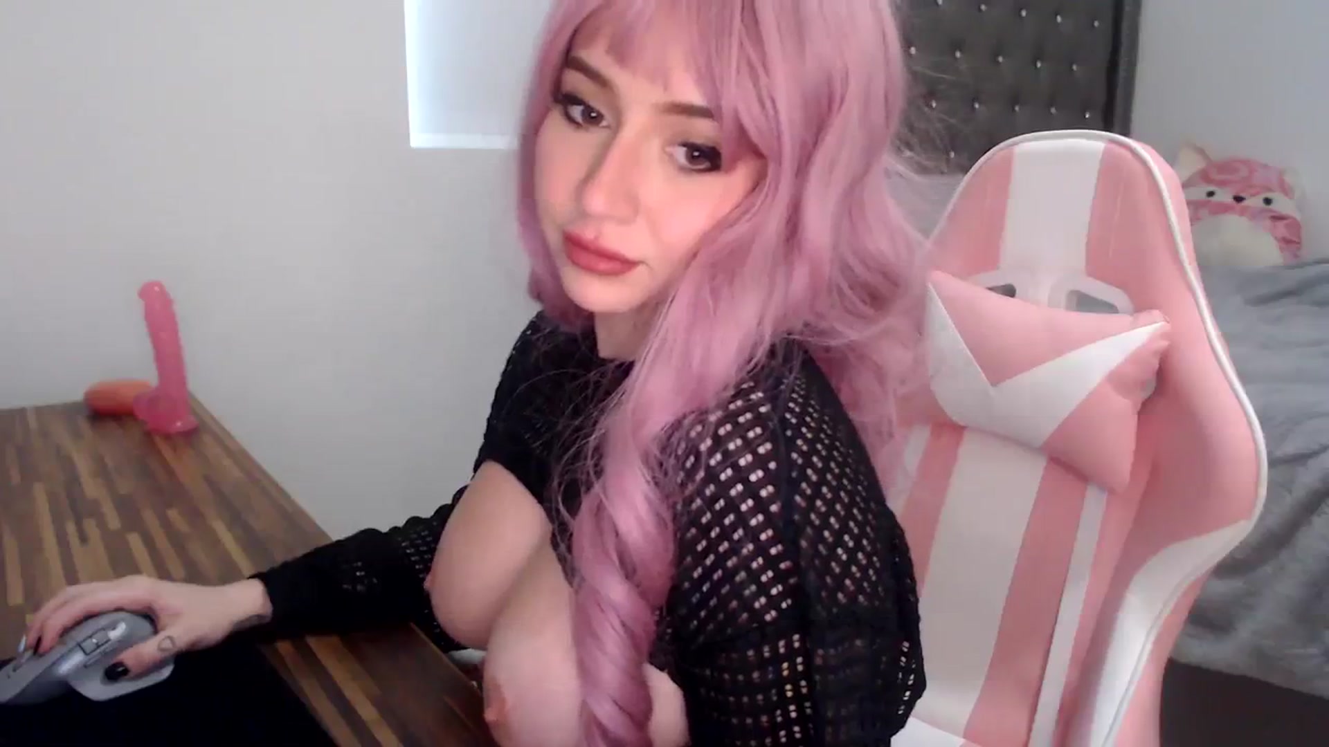 Gallery image thumbnail from iplayhardbabe's myfreecams stream on, 08/19/2023, 22:31 image 5 of 20