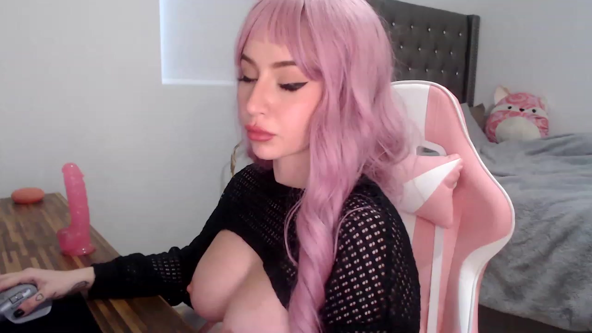 Gallery image thumbnail from iplayhardbabe's myfreecams stream on, 08/19/2023, 23:24 image 9 of 20
