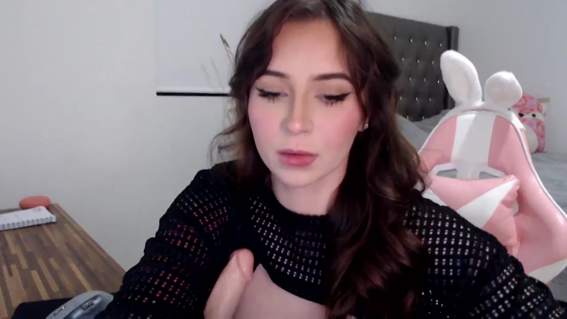 Gallery image thumbnail from iplayhardbabe's myfreecams stream on, 08/26/2023, 01:34 image 18 of 20