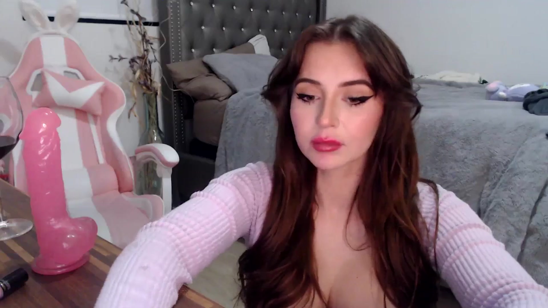 Gallery image thumbnail from iplayhardbabe's myfreecams stream on, 09/16/2023, 24:54 image 7 of 20