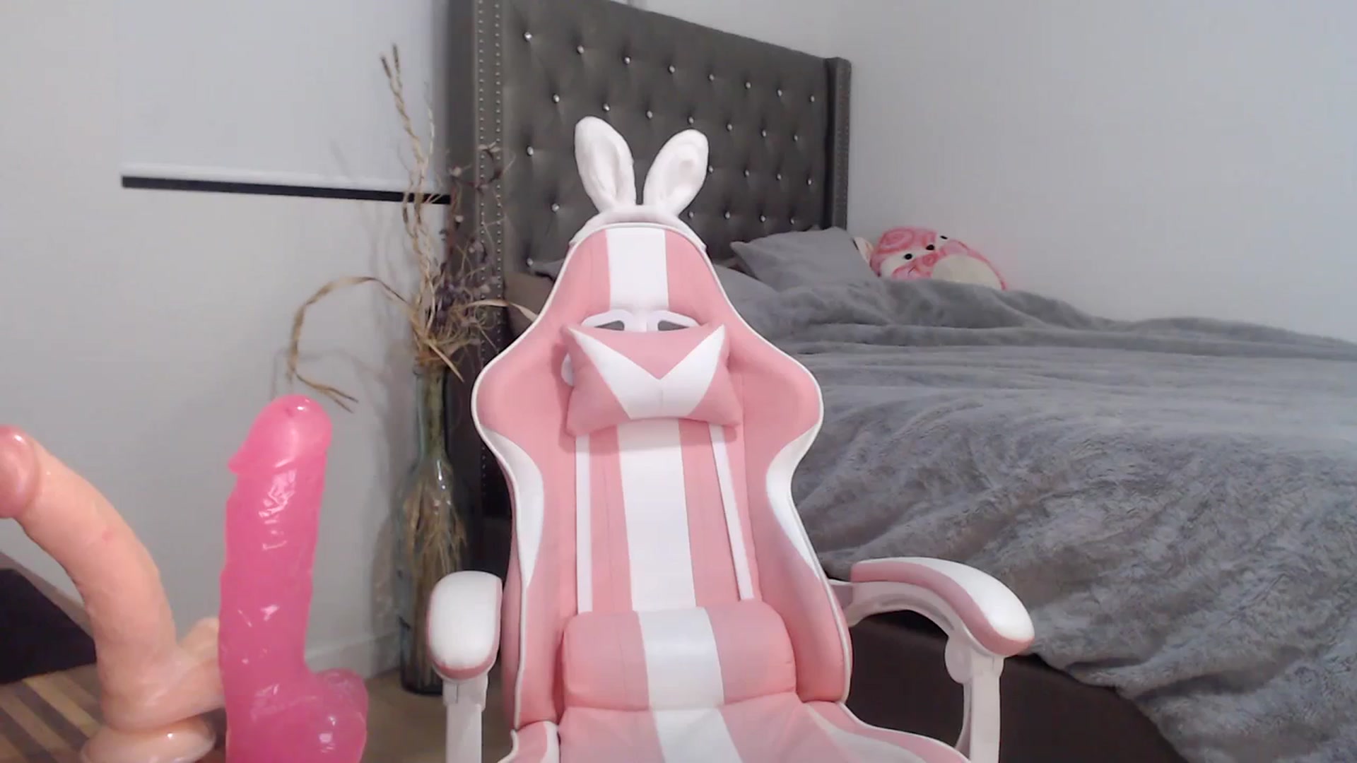 Gallery image thumbnail from iplayhardbabe's myfreecams stream on, 09/18/2023, 24:02 image 4 of 20