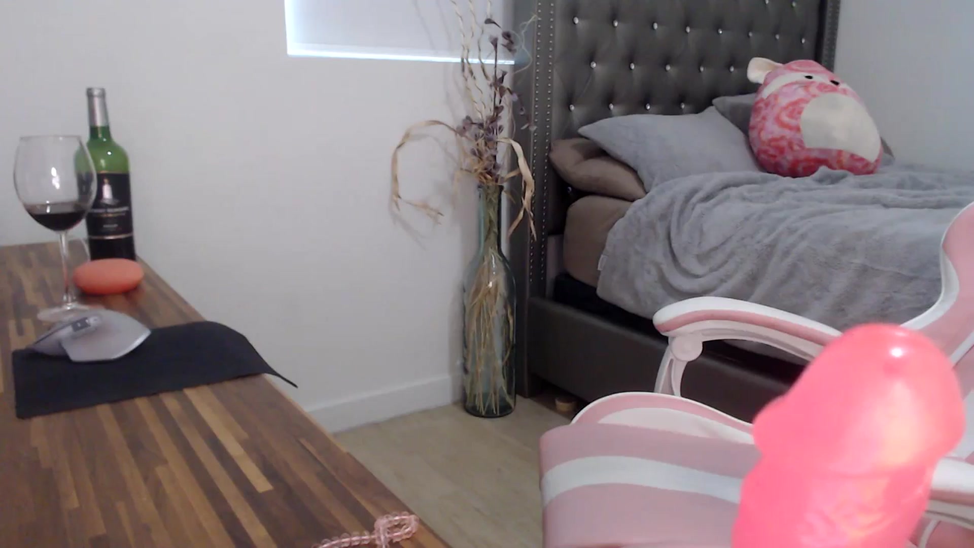 Gallery image thumbnail from iplayhardbabe's myfreecams stream on, 09/20/2023, 22:08 image 6 of 20
