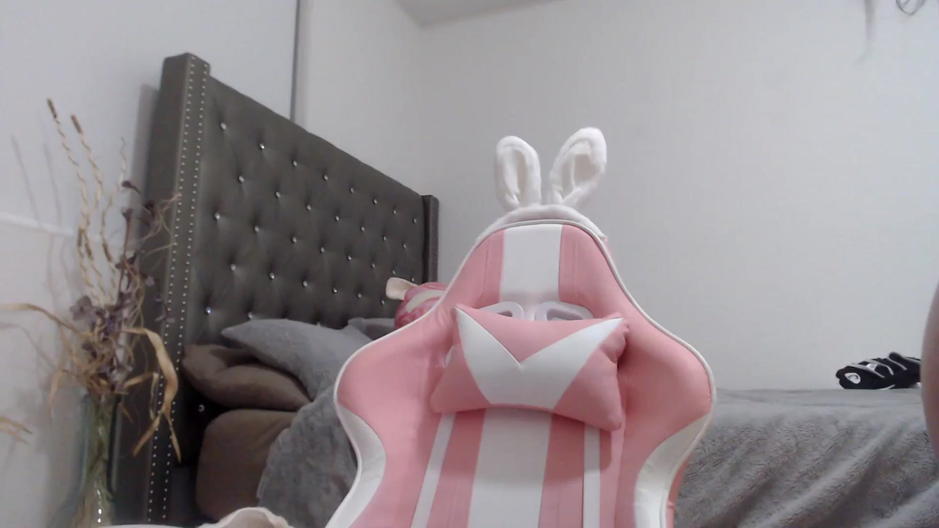 Gallery image thumbnail from iplayhardbabe's myfreecams stream on, 09/21/2023, 24:00 image 1 of 20