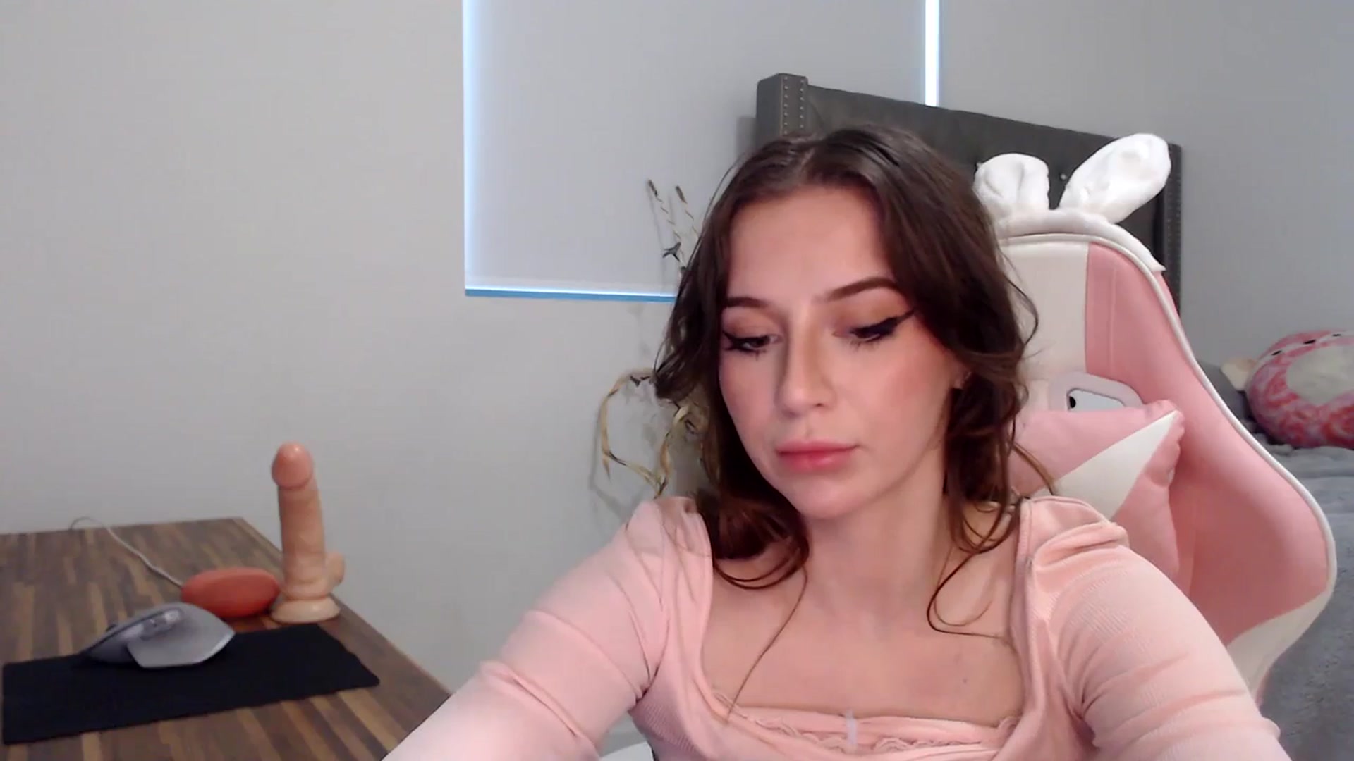 Gallery image thumbnail from iplayhardbabe's myfreecams stream on, 10/23/2023, 22:41 image 16 of 20