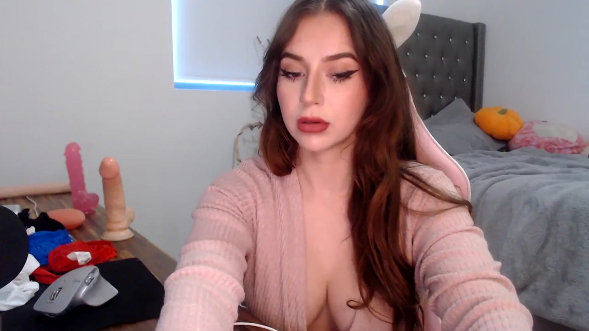 Gallery image thumbnail from iplayhardbabe's myfreecams stream on, 11/02/2023, 22:57 image 6 of 20