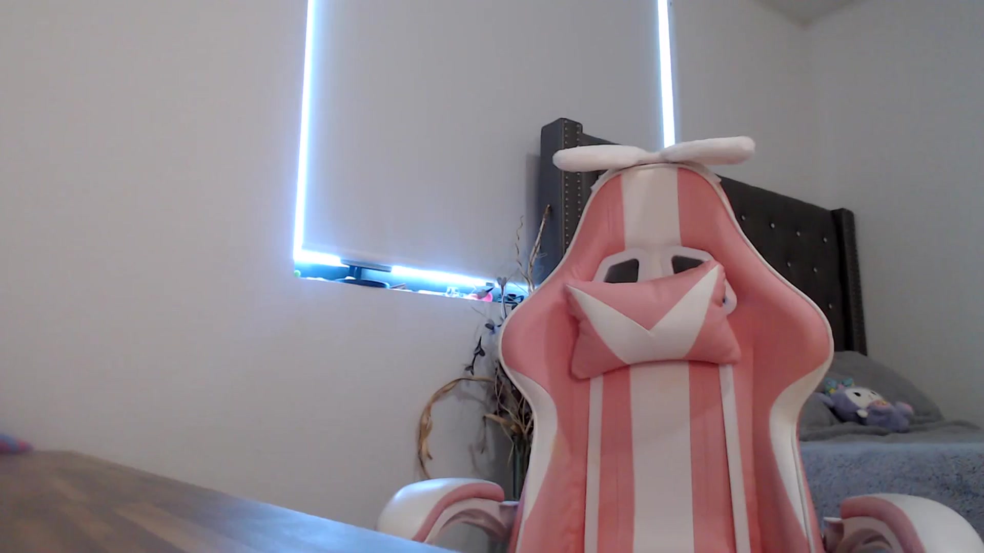 Gallery image thumbnail from iplayhardbabe's myfreecams stream on, 12/18/2023, 23:14 image 10 of 20