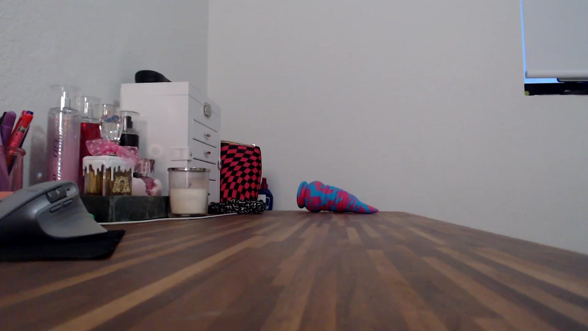 Gallery image thumbnail from iplayhardbabe's myfreecams stream on, 12/18/2023, 23:14 image 18 of 20
