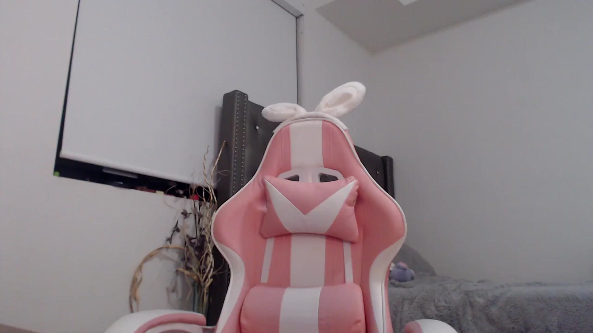 Gallery image thumbnail from iplayhardbabe's myfreecams stream on, 12/21/2023, 24:03 image 19 of 20